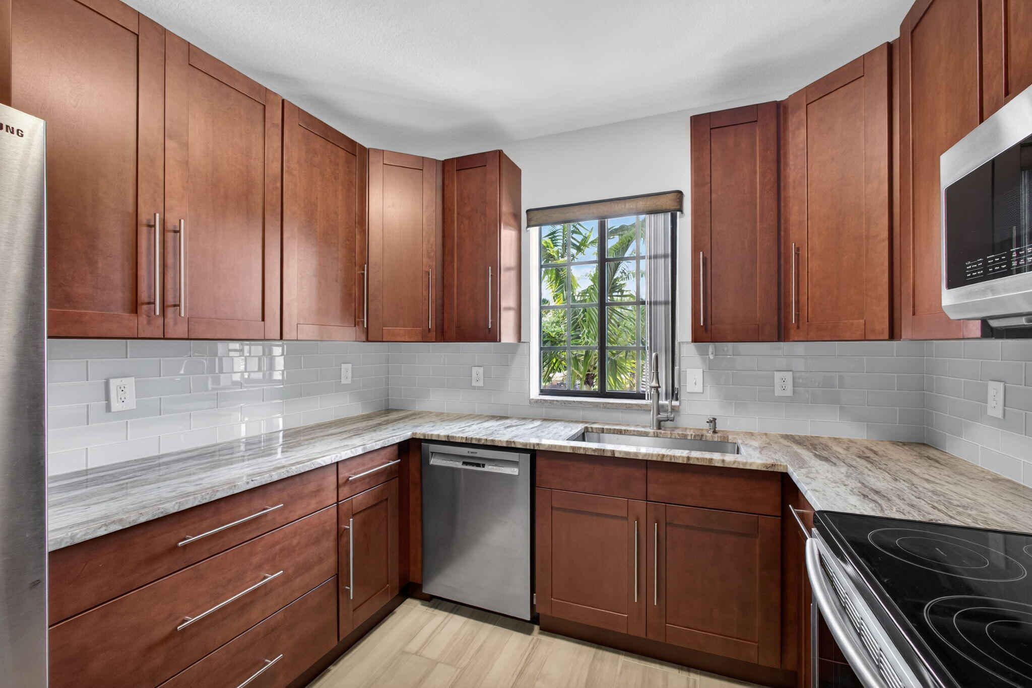 RESIDENCES AT MIDTOWN CONDO - Residential