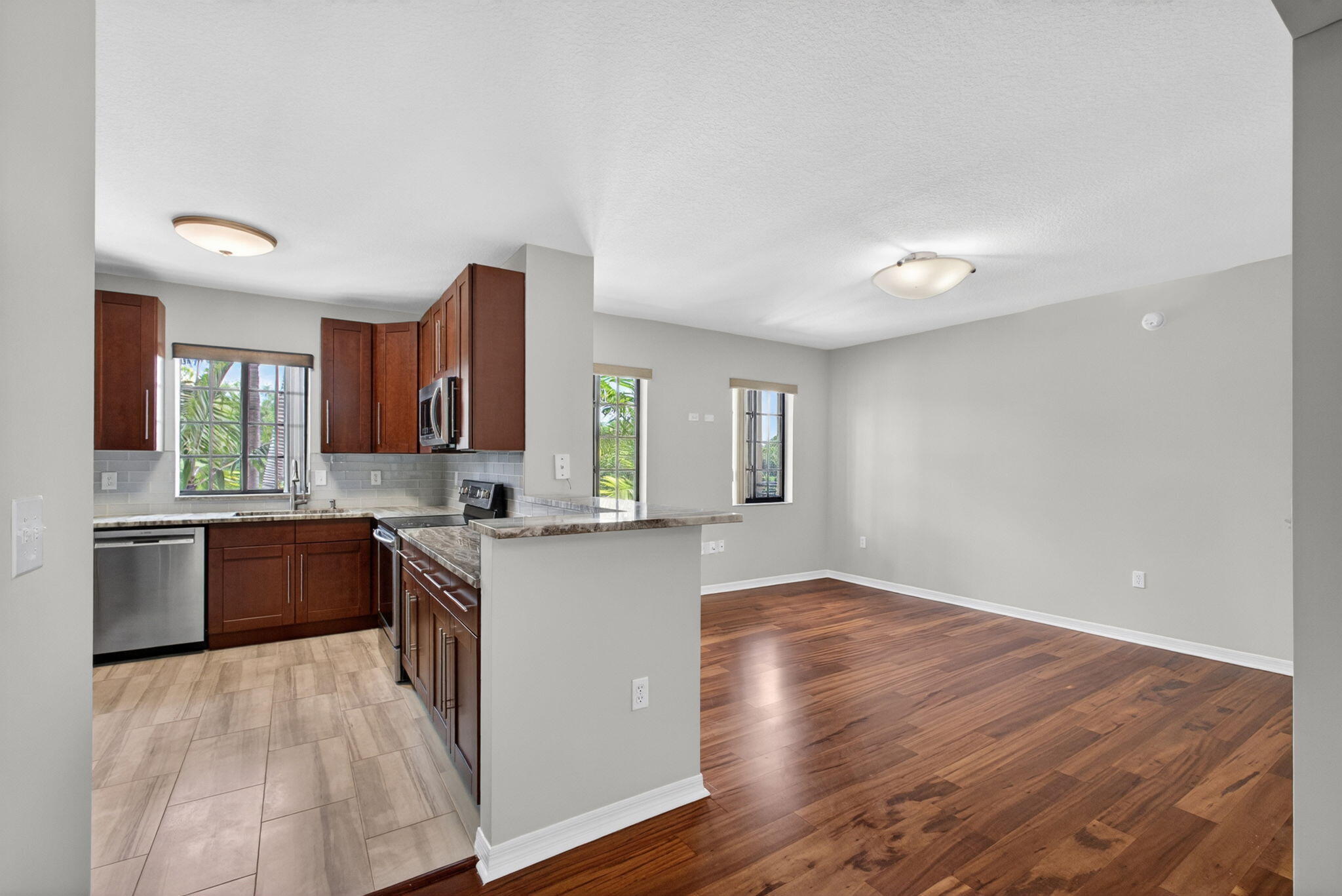 RESIDENCES AT MIDTOWN CONDO - Residential