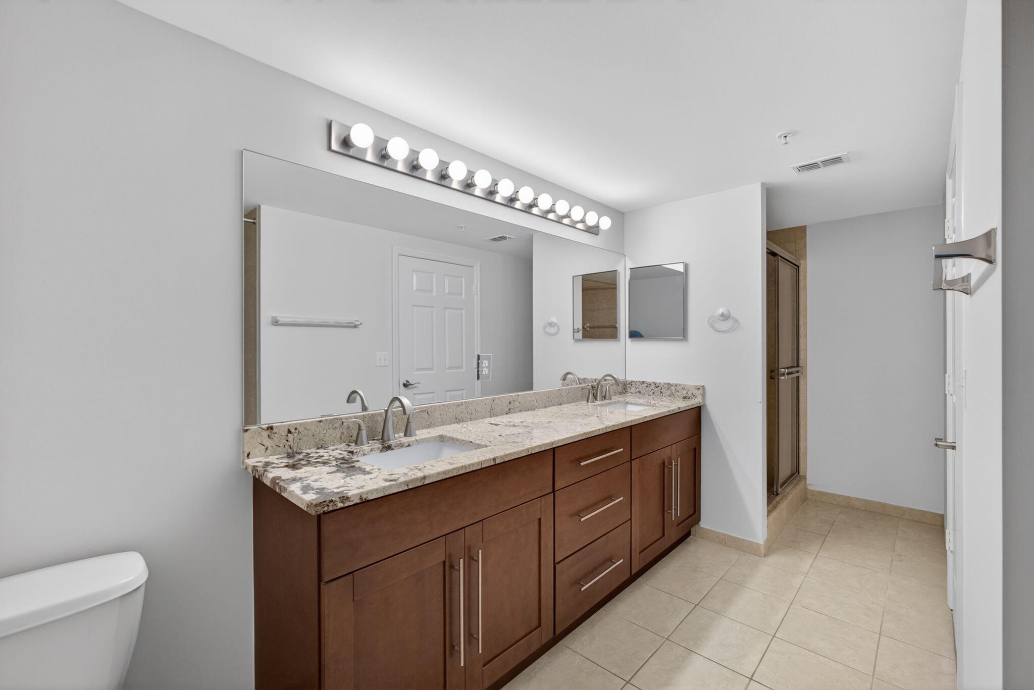 RESIDENCES AT MIDTOWN CONDO - Residential