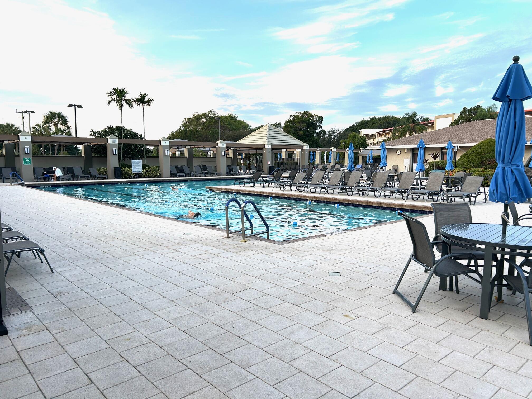 NASSAU VILLAGE WYNMOOR CONDO - Residential