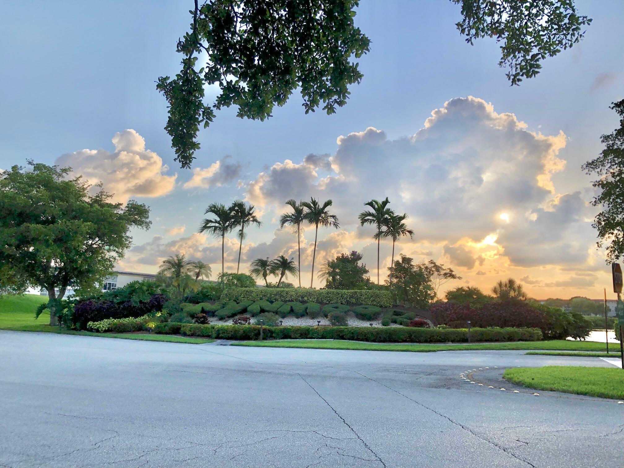 NASSAU VILLAGE WYNMOOR CONDO - Residential