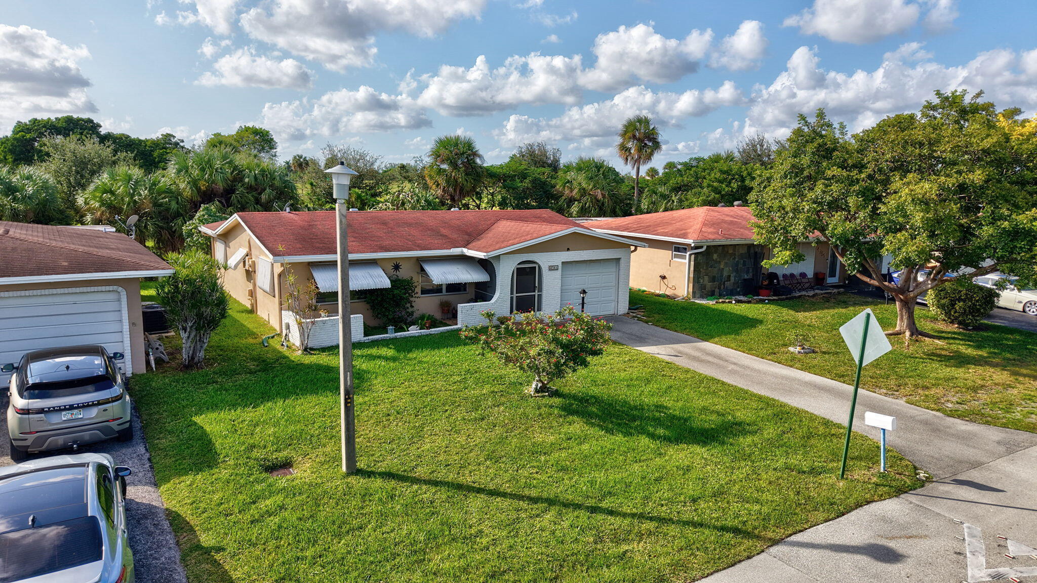 CRYSTAL LAKE 4TH SEC - Residential