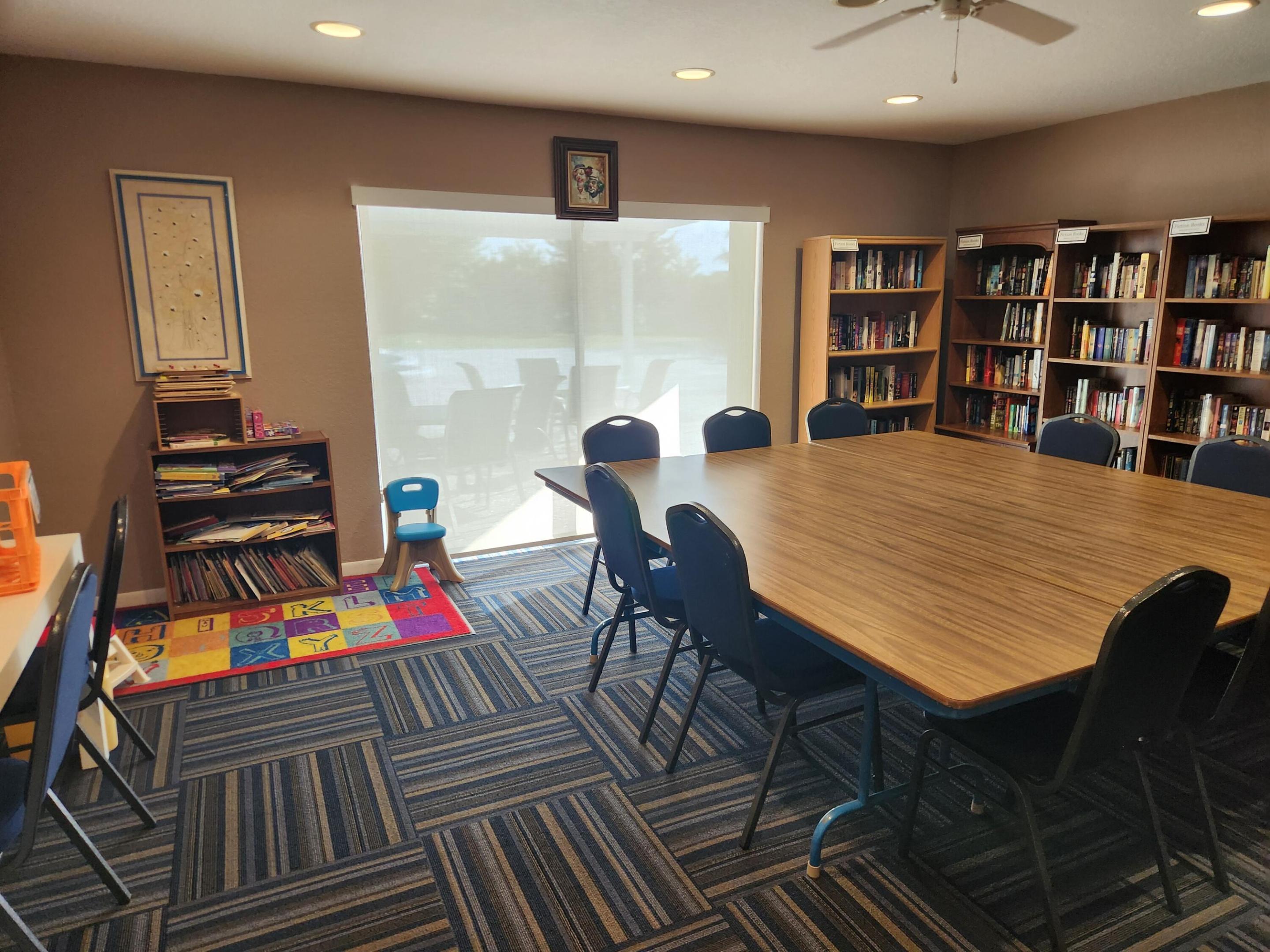 CRYSTAL LAKE 4TH SEC - Residential