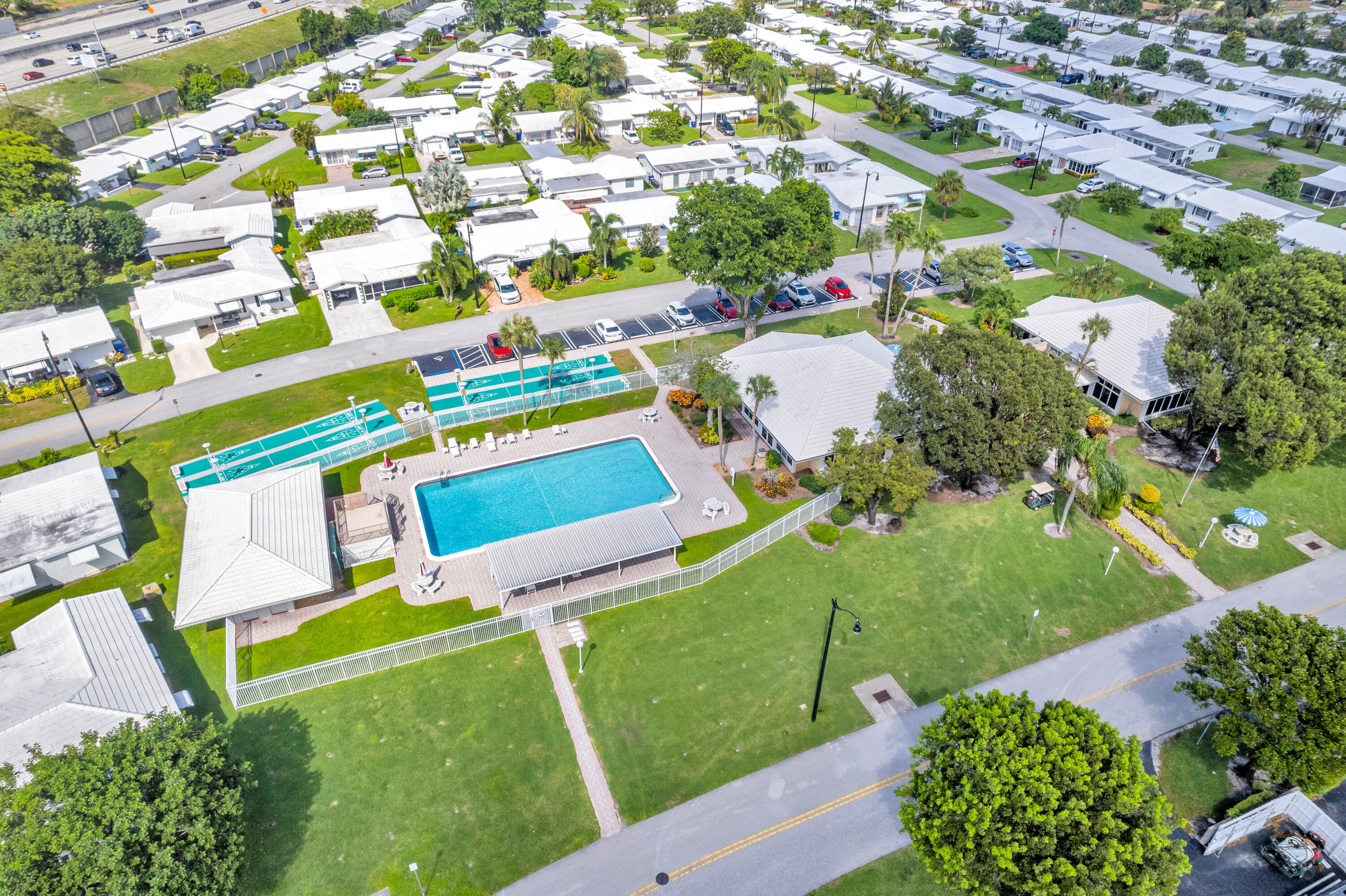 LEISUREVILLE FAIRWAY NINE CONDO - Residential