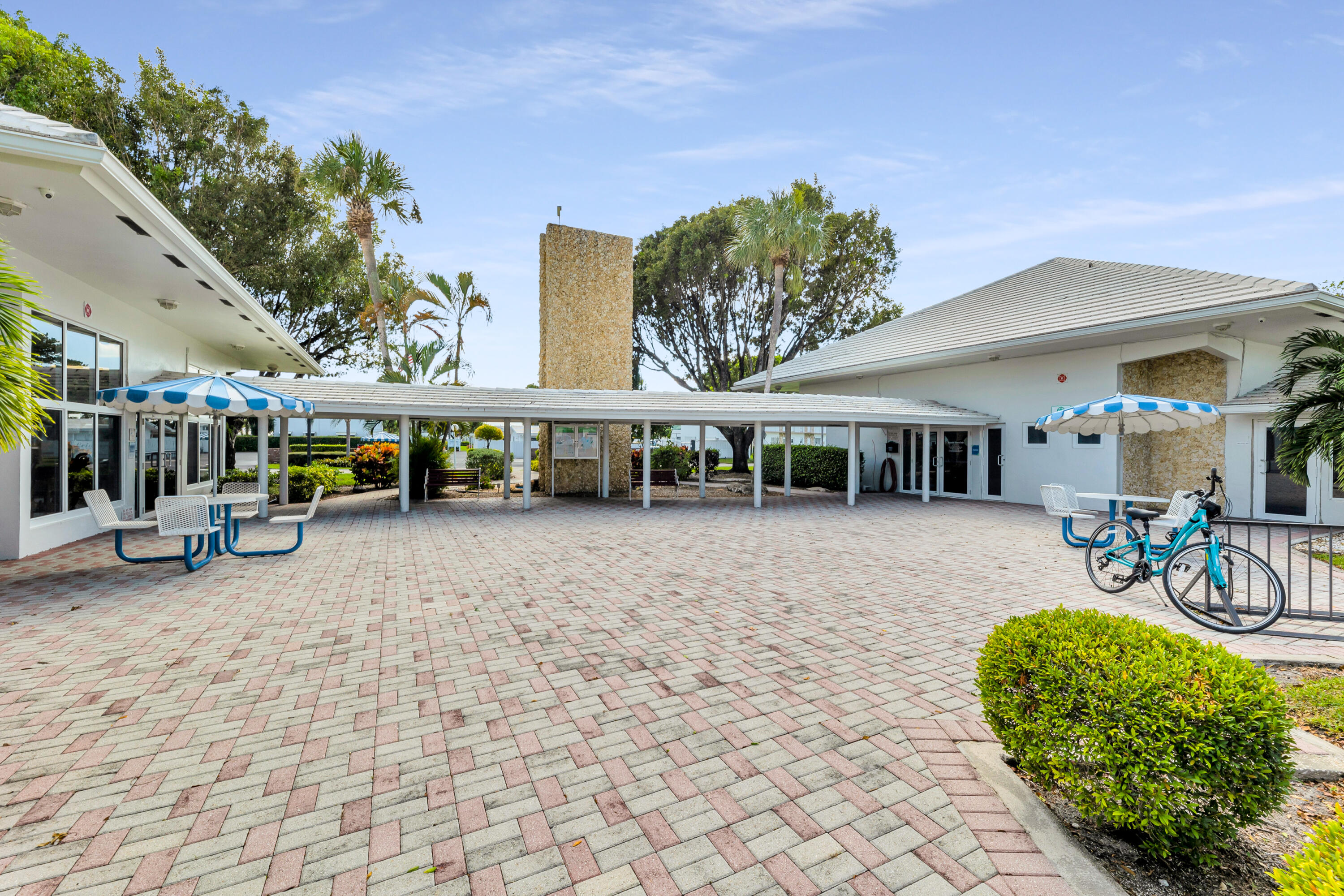 LEISUREVILLE FAIRWAY NINE CONDO - Residential