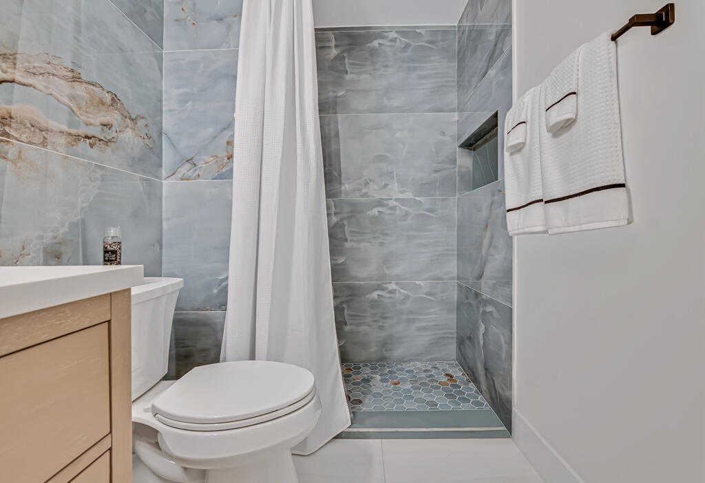 VISTAS OF BOCA LAGO CONDO - Residential