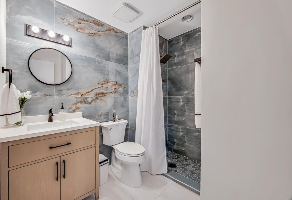 VISTAS OF BOCA LAGO CONDO - Residential