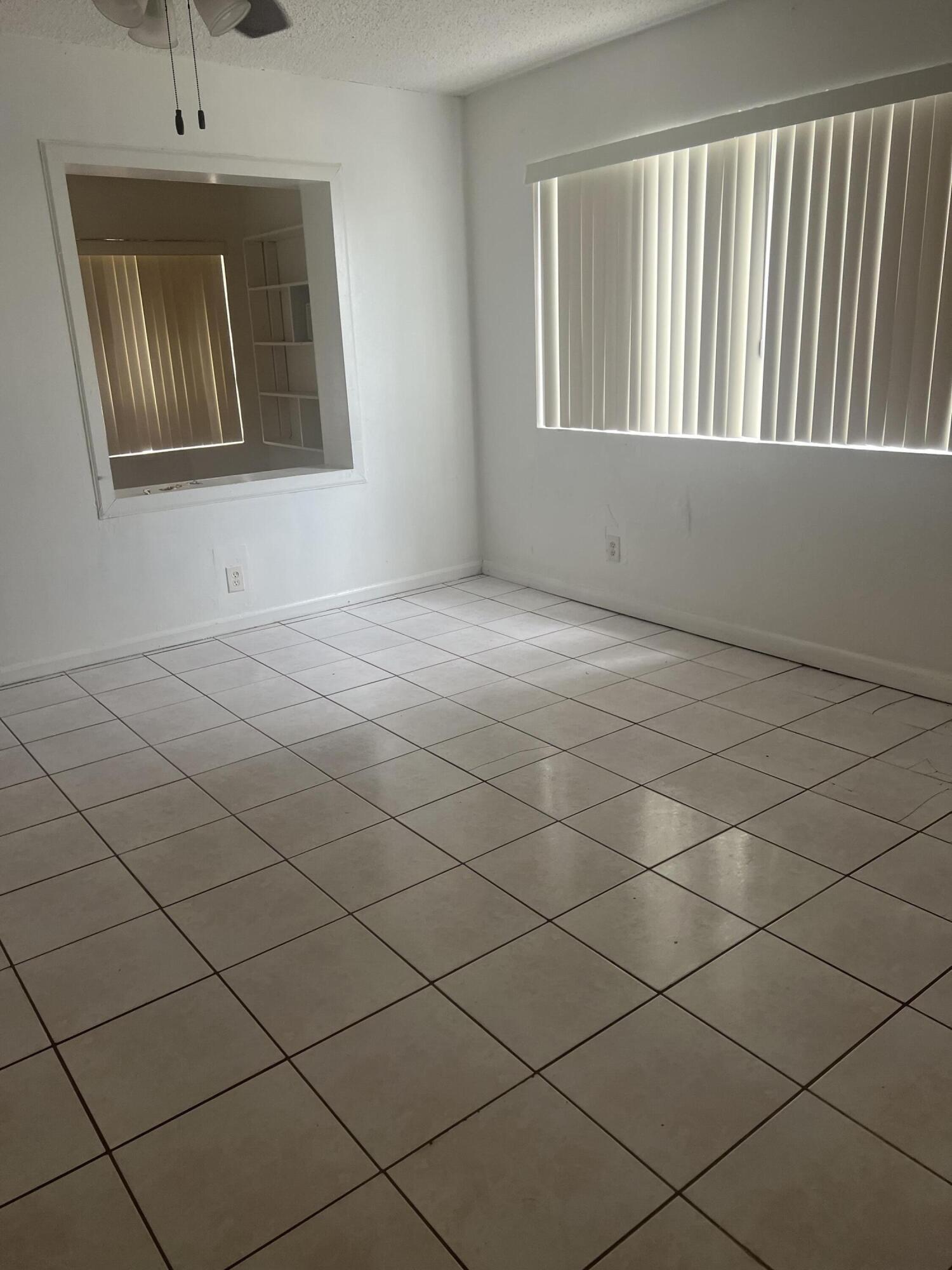 HOLLYWOOD SOUTH SIDE ADD NO 2 - Residential Lease