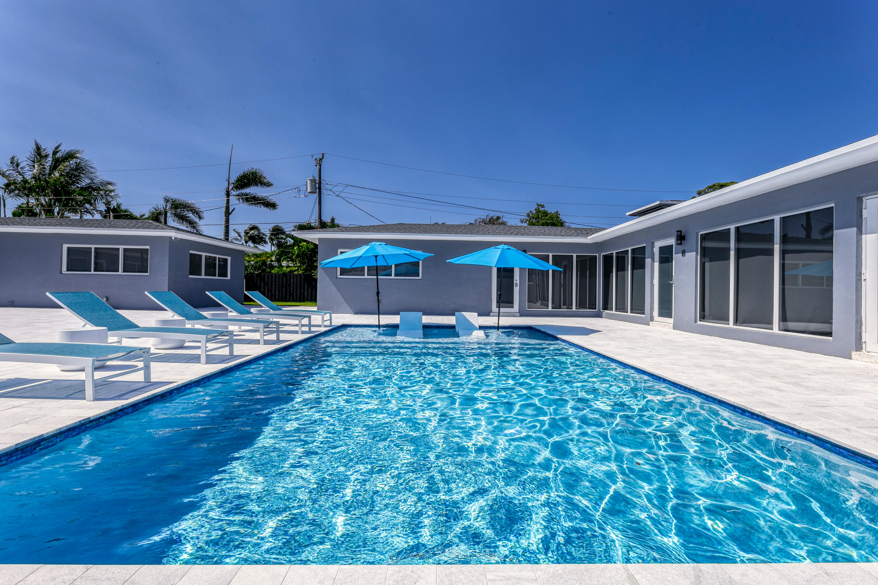 CORAL GARDENS - Residential Income
