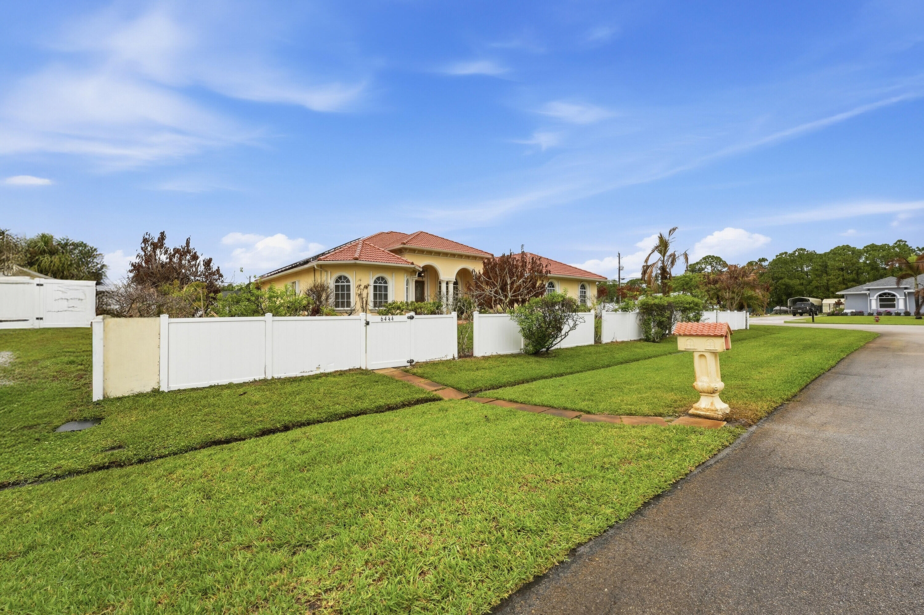 PORT ST LUCIE SECTION 44 - Residential