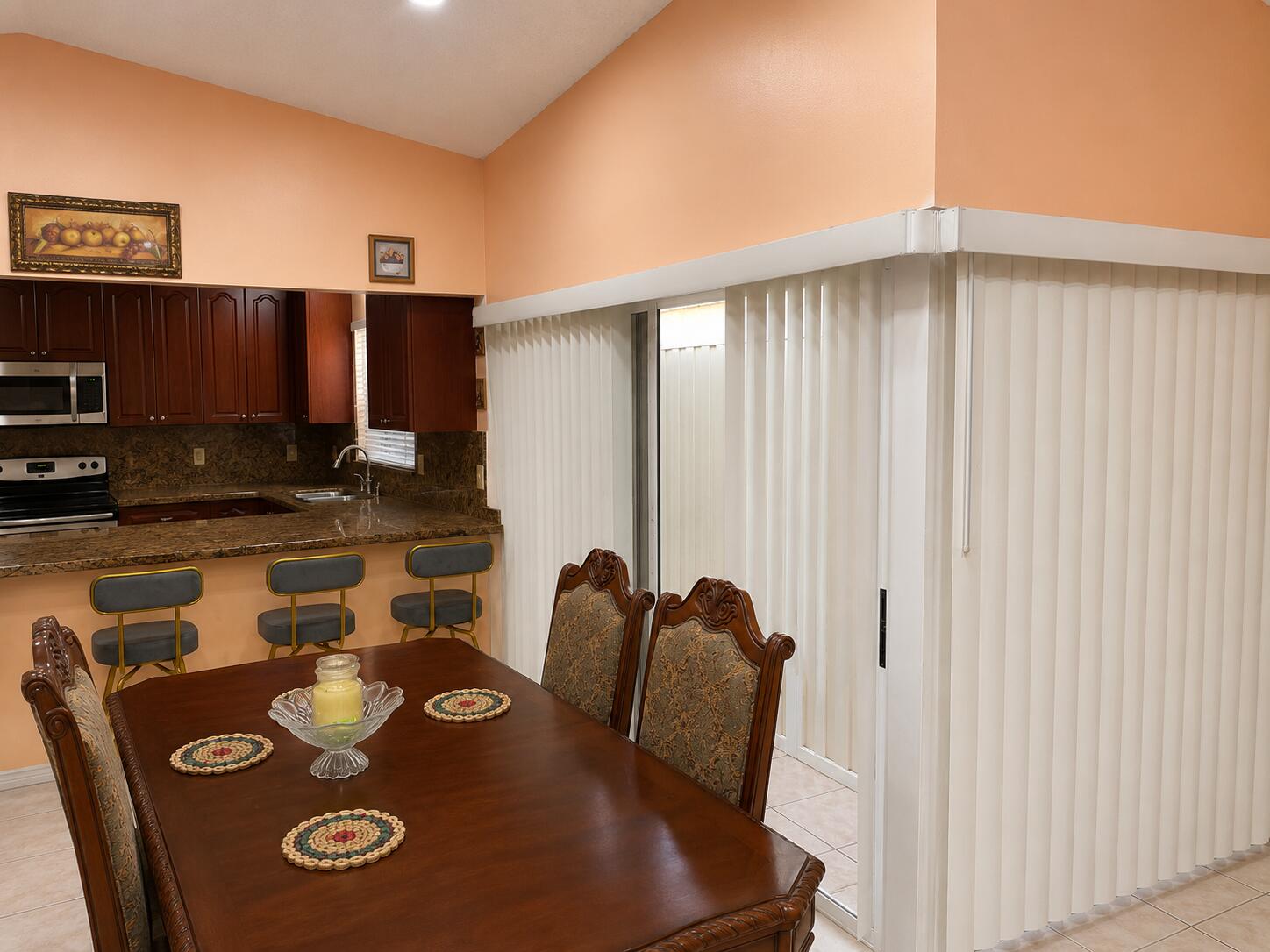 MEADOW WOOD MANOR SEC 6 - Residential