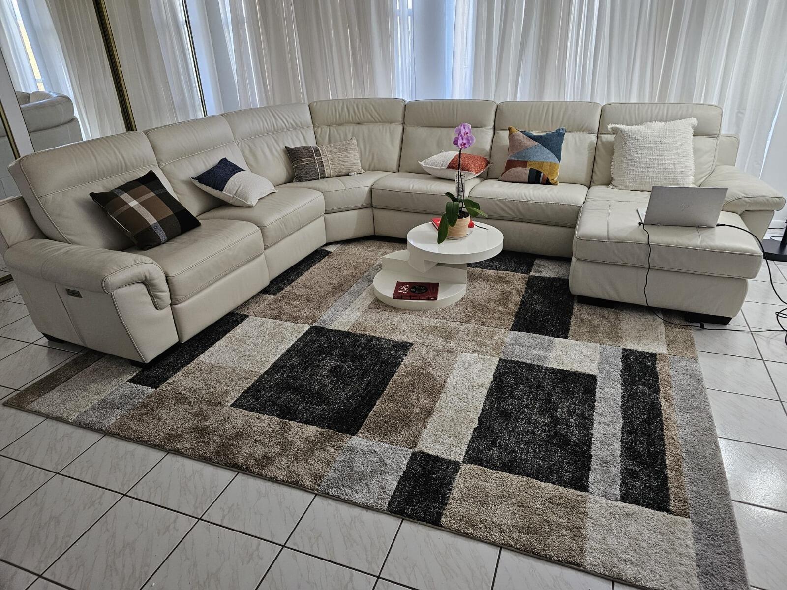 FAIRVIEW HOUSE CONDO - Residential Lease
