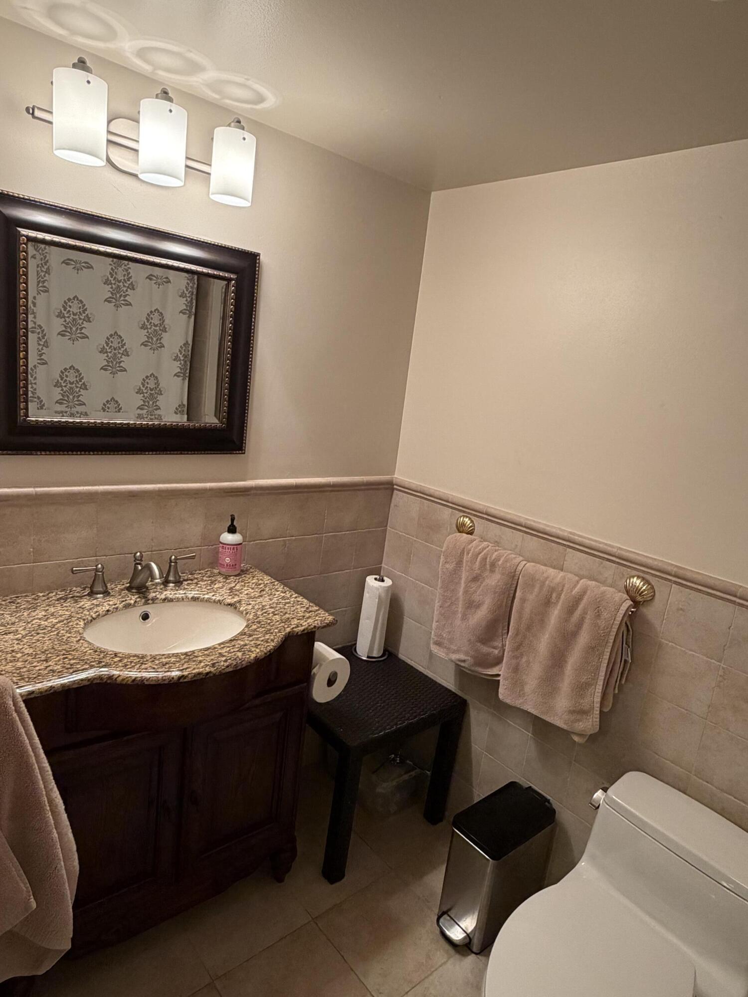 JAMES PLACE CONDO - Residential
