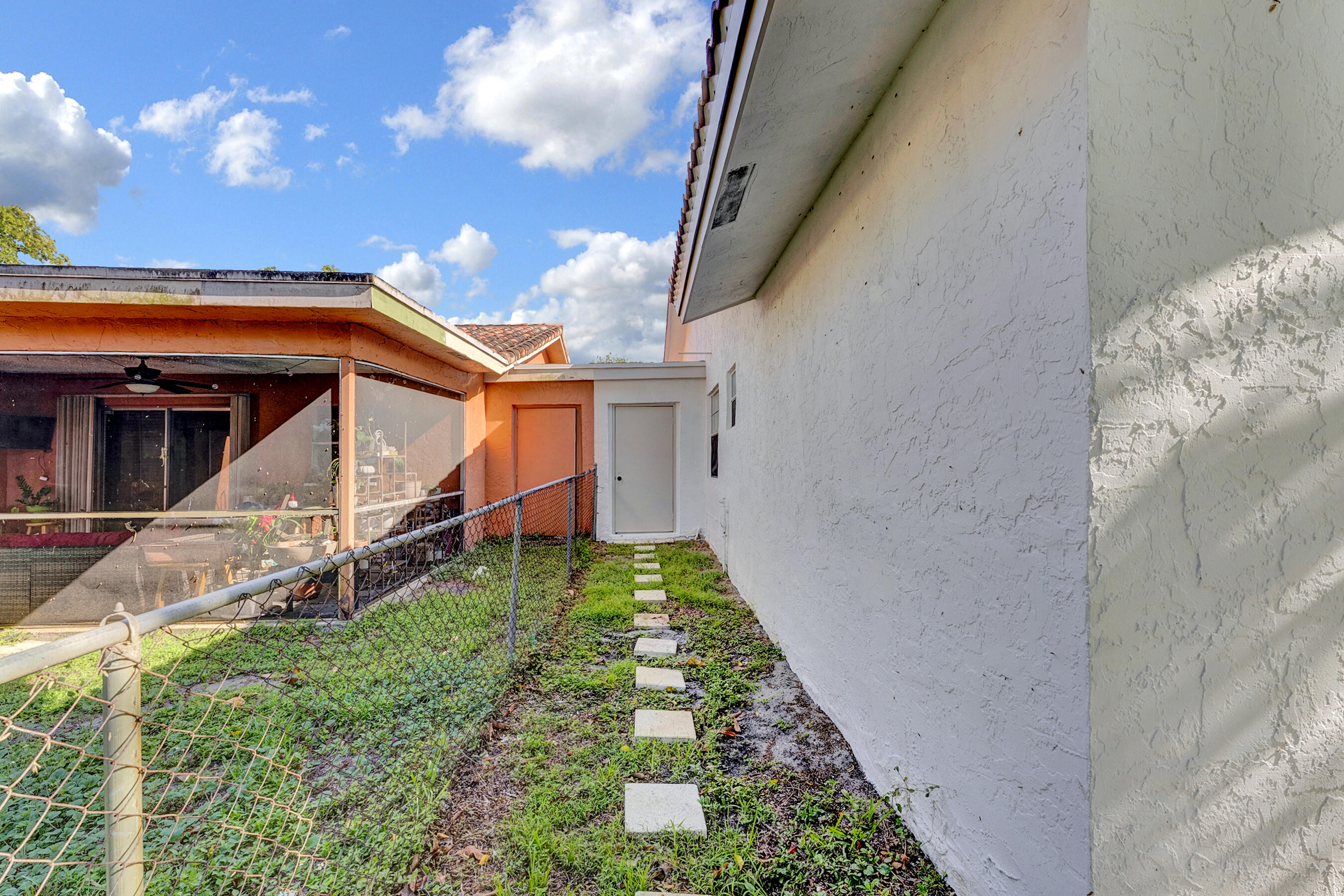 CORAL SPRINGS COUNTRY CLUB WEST - Residential