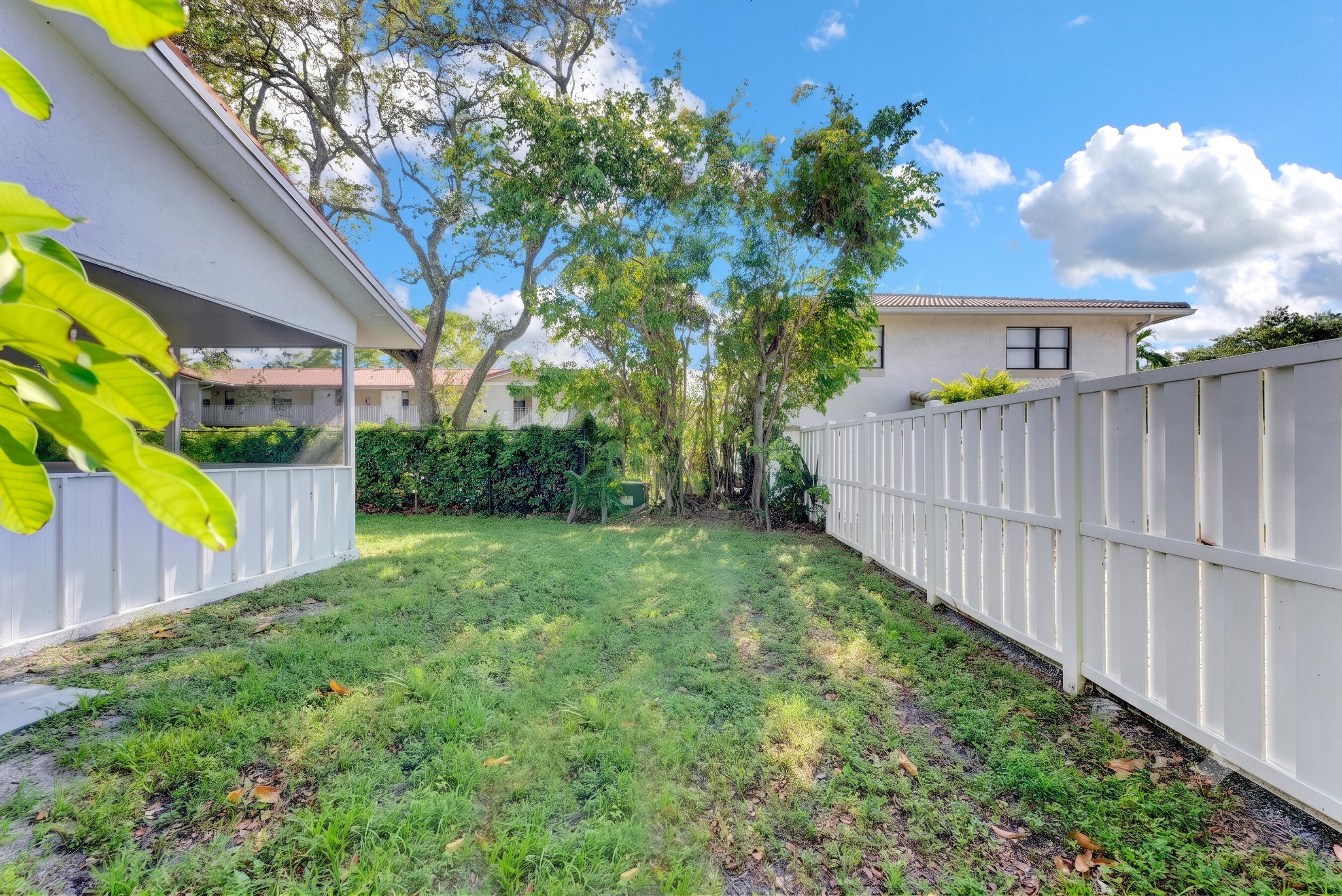 CORAL SPRINGS COUNTRY CLUB WEST - Residential