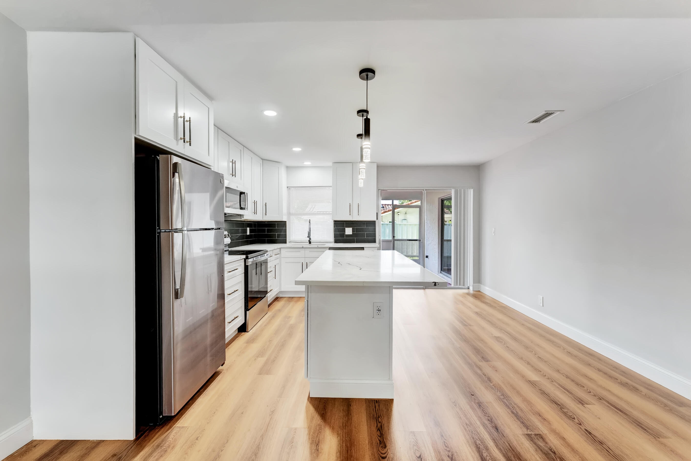 CORAL SPRINGS COUNTRY CLUB WEST - Residential