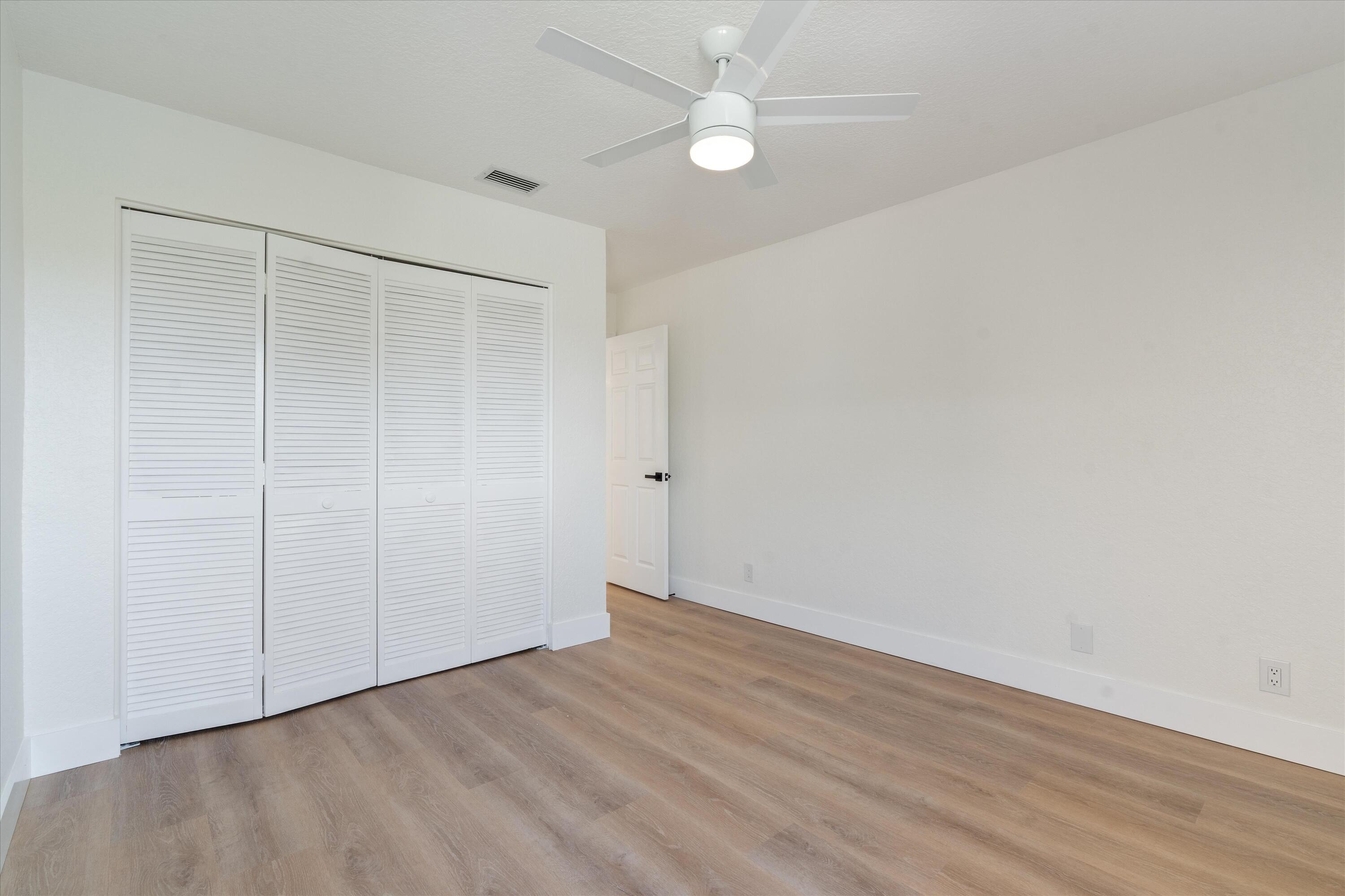 BOCA CHASE 9A - Residential