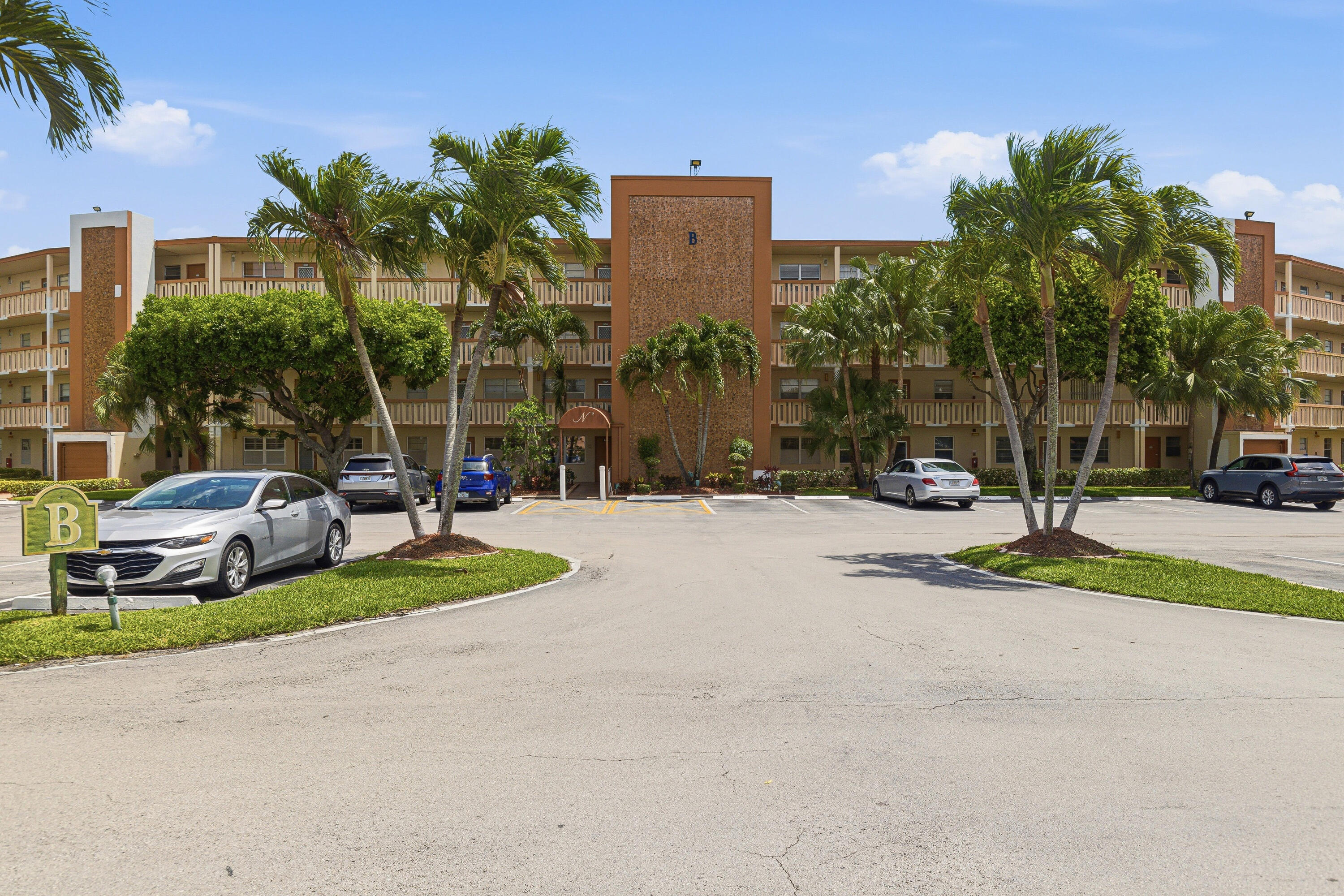 NEWCASTLE AT CENTURY VILLAGE CONDO - Residential Lease