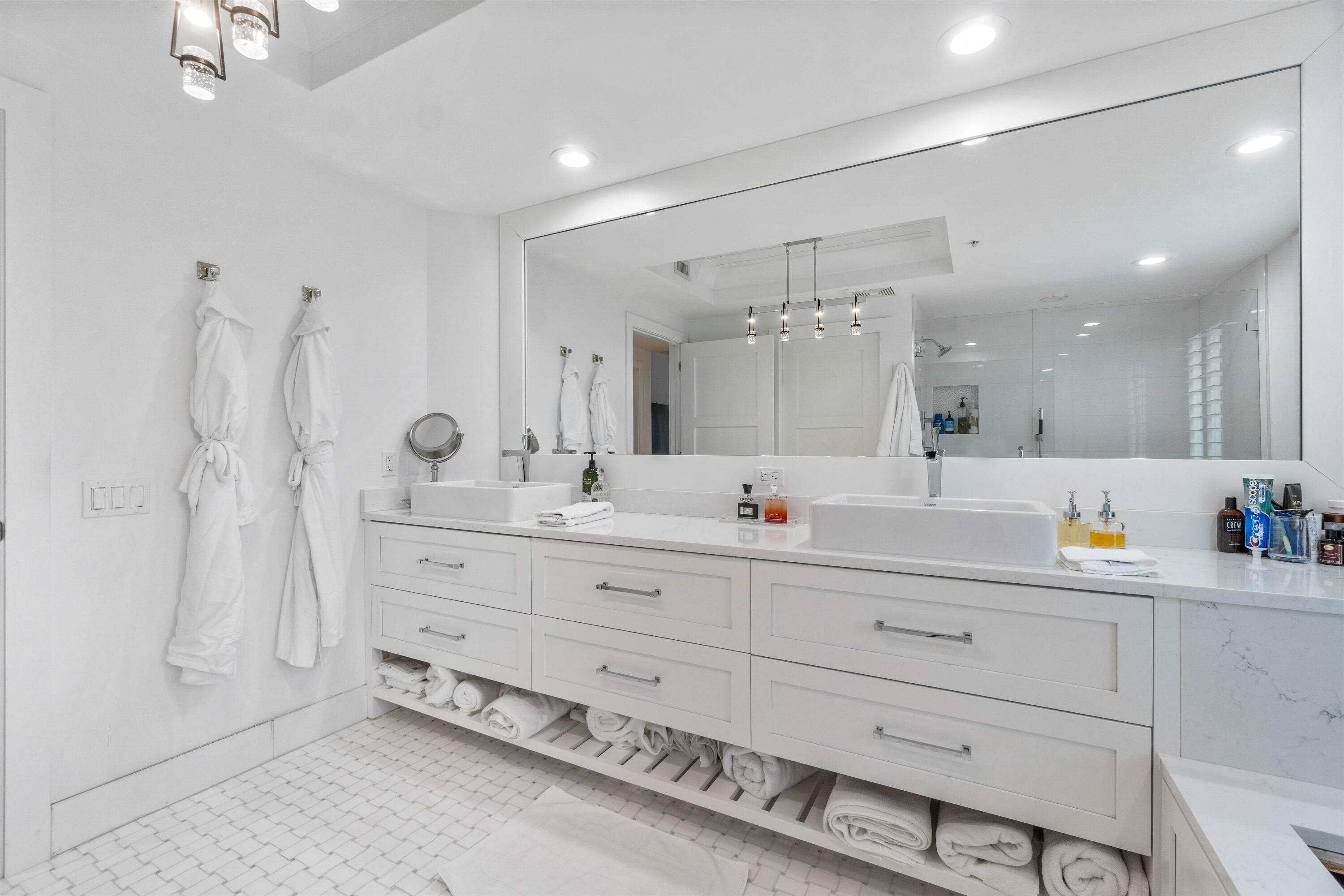 POINTE AT JUPITER YACHT CLUB CONDO - Residential Lease