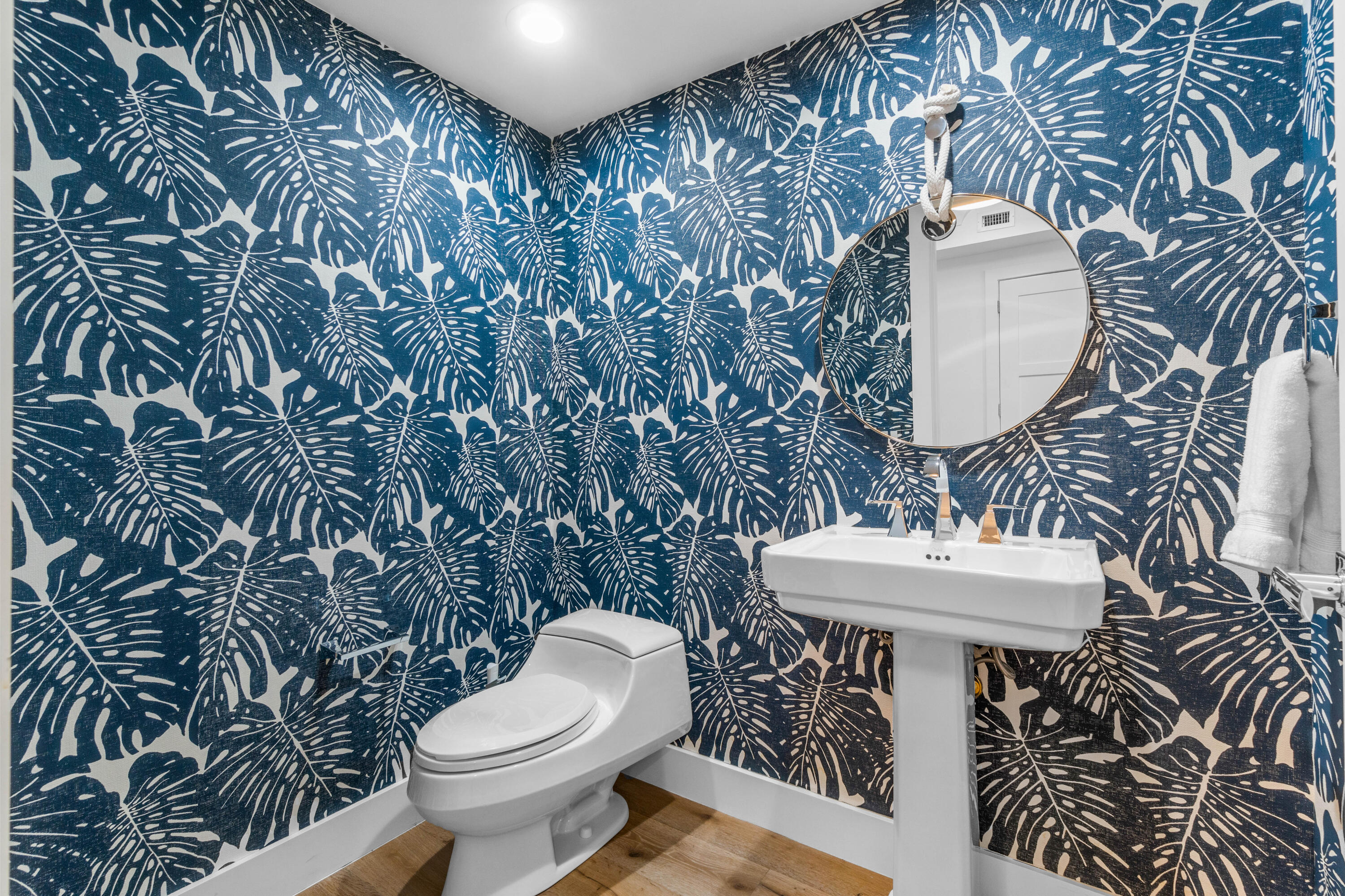 POINTE AT JUPITER YACHT CLUB CONDO - Residential Lease