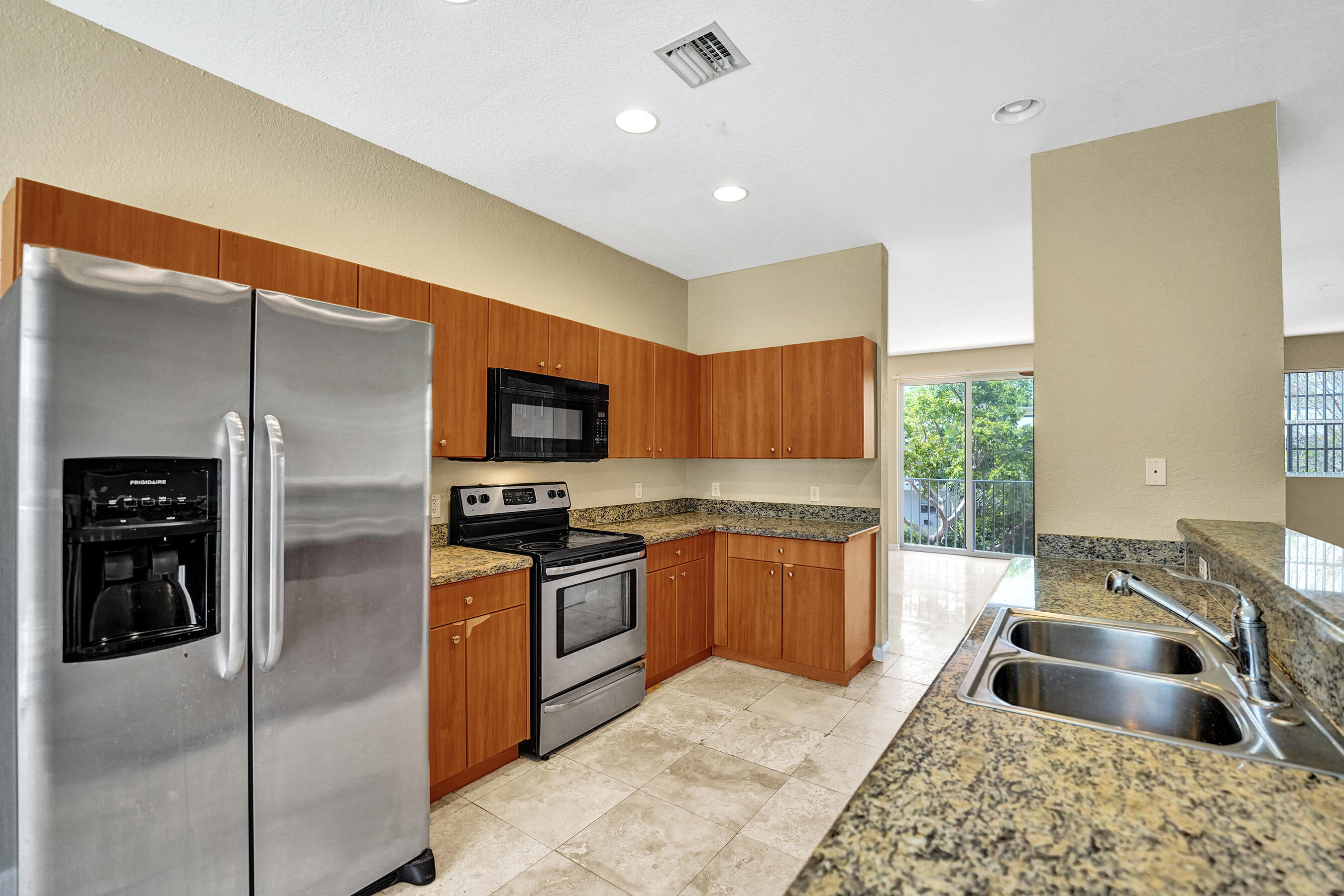 HIGHLAND ESTATES - Residential