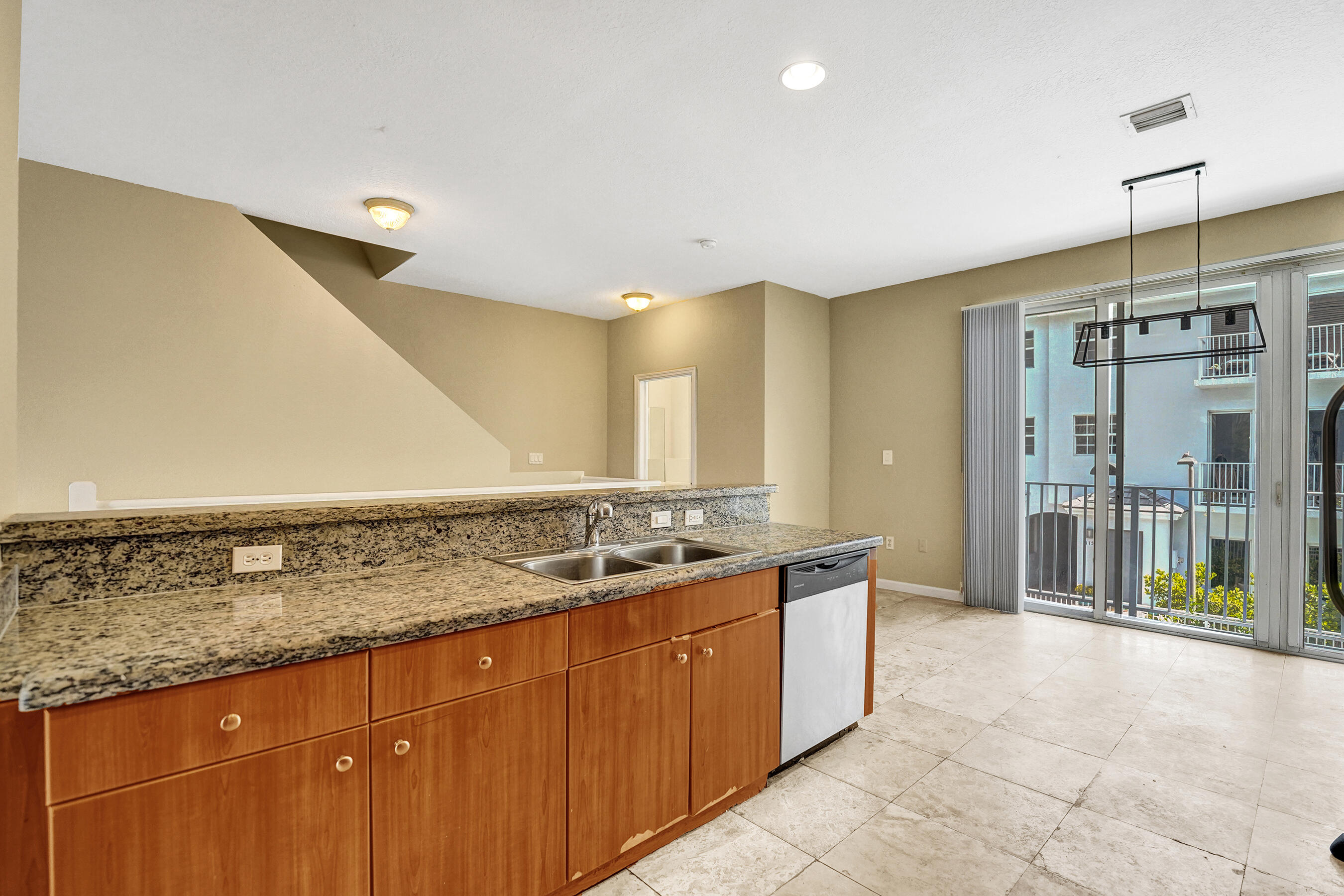 HIGHLAND ESTATES - Residential