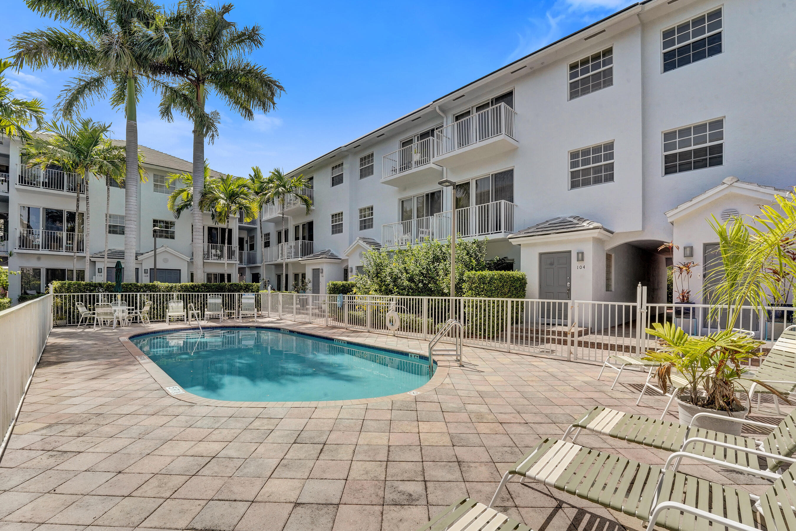 HIGHLAND ESTATES - Residential