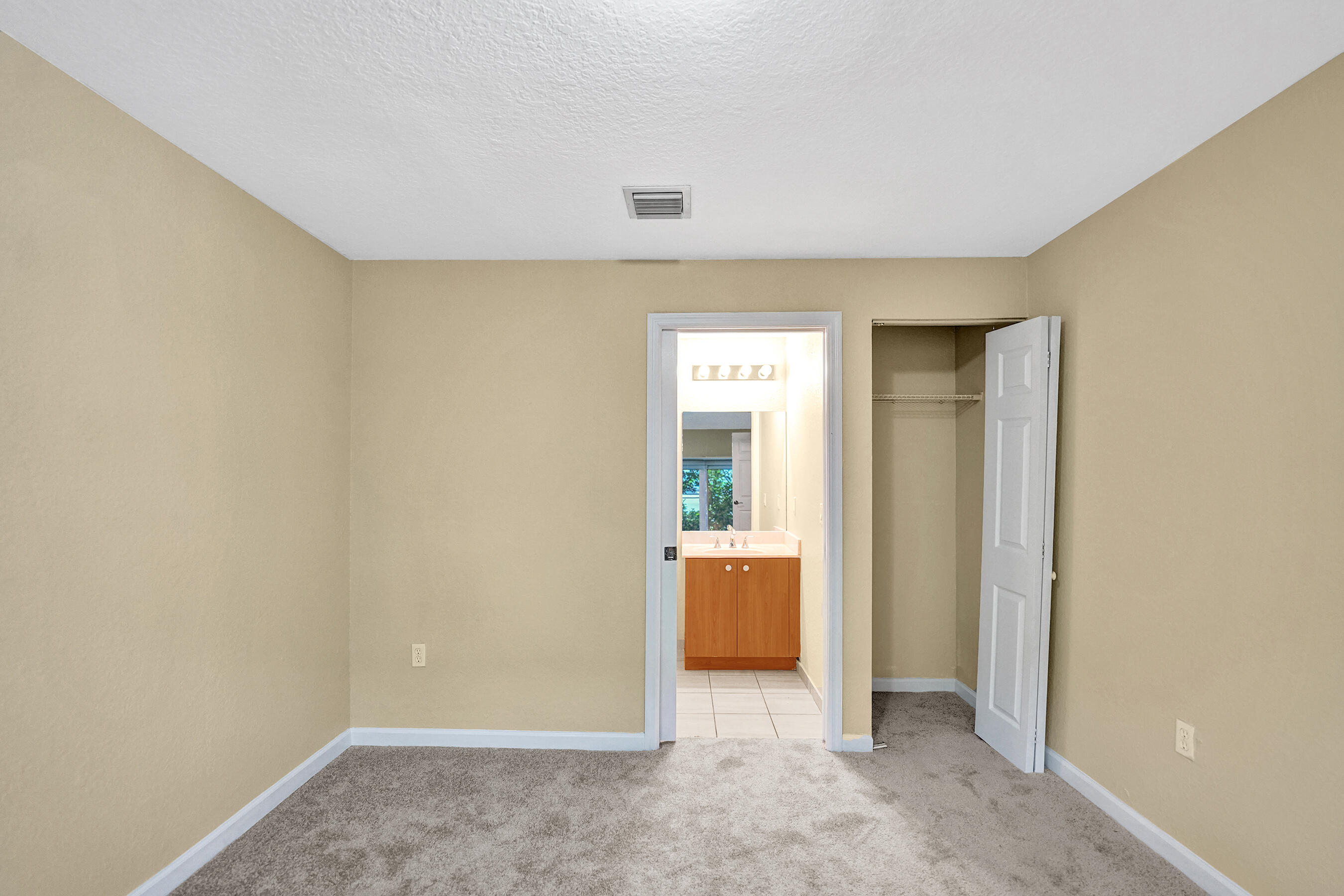 HIGHLAND ESTATES - Residential