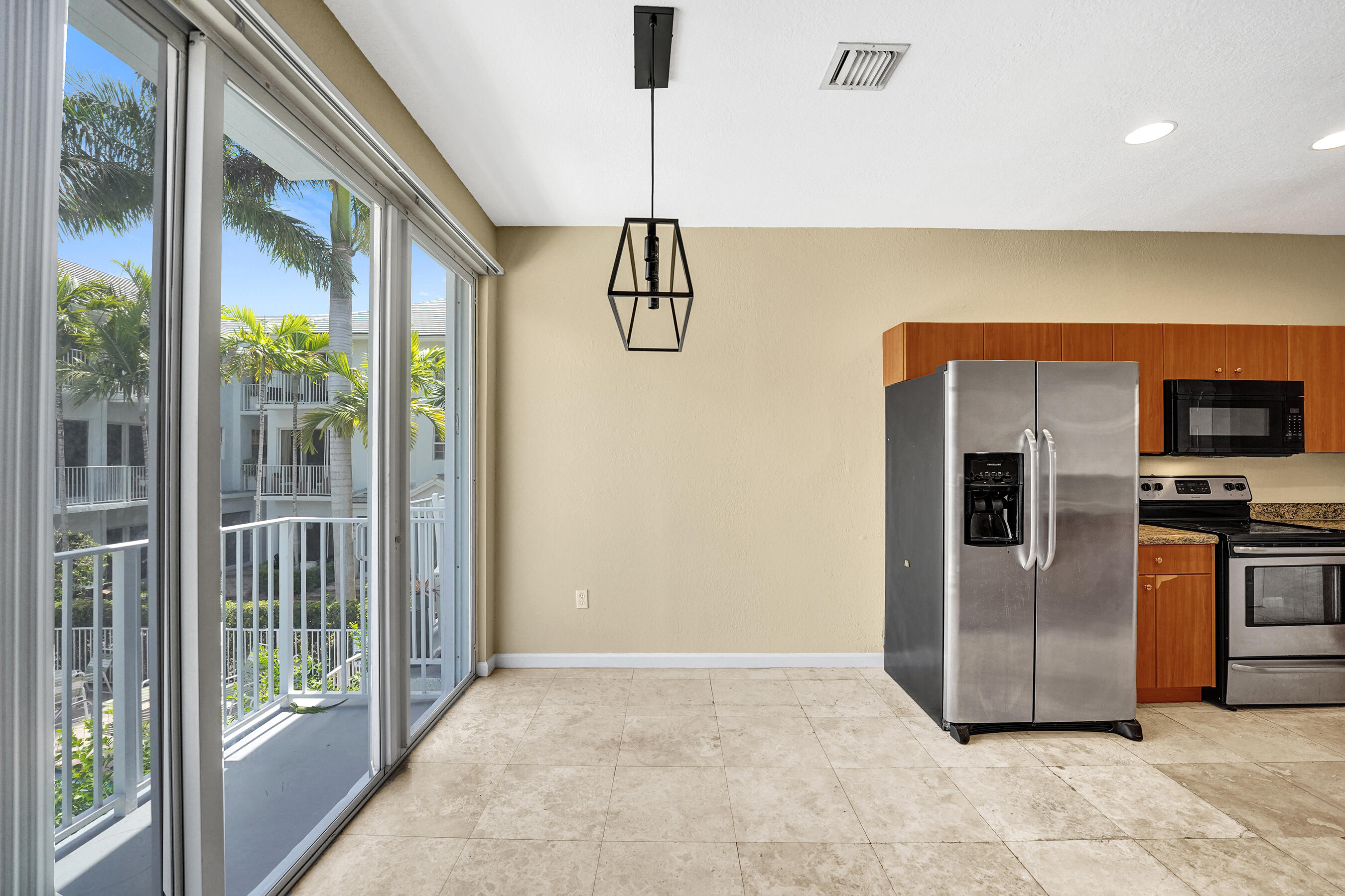 HIGHLAND ESTATES - Residential