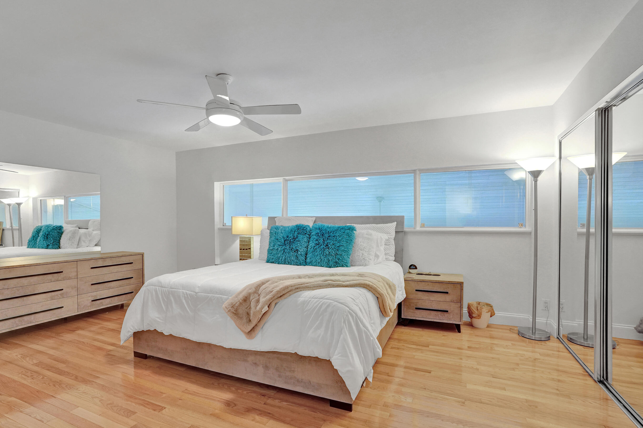 VILLAS OF PLANTATION - Residential
