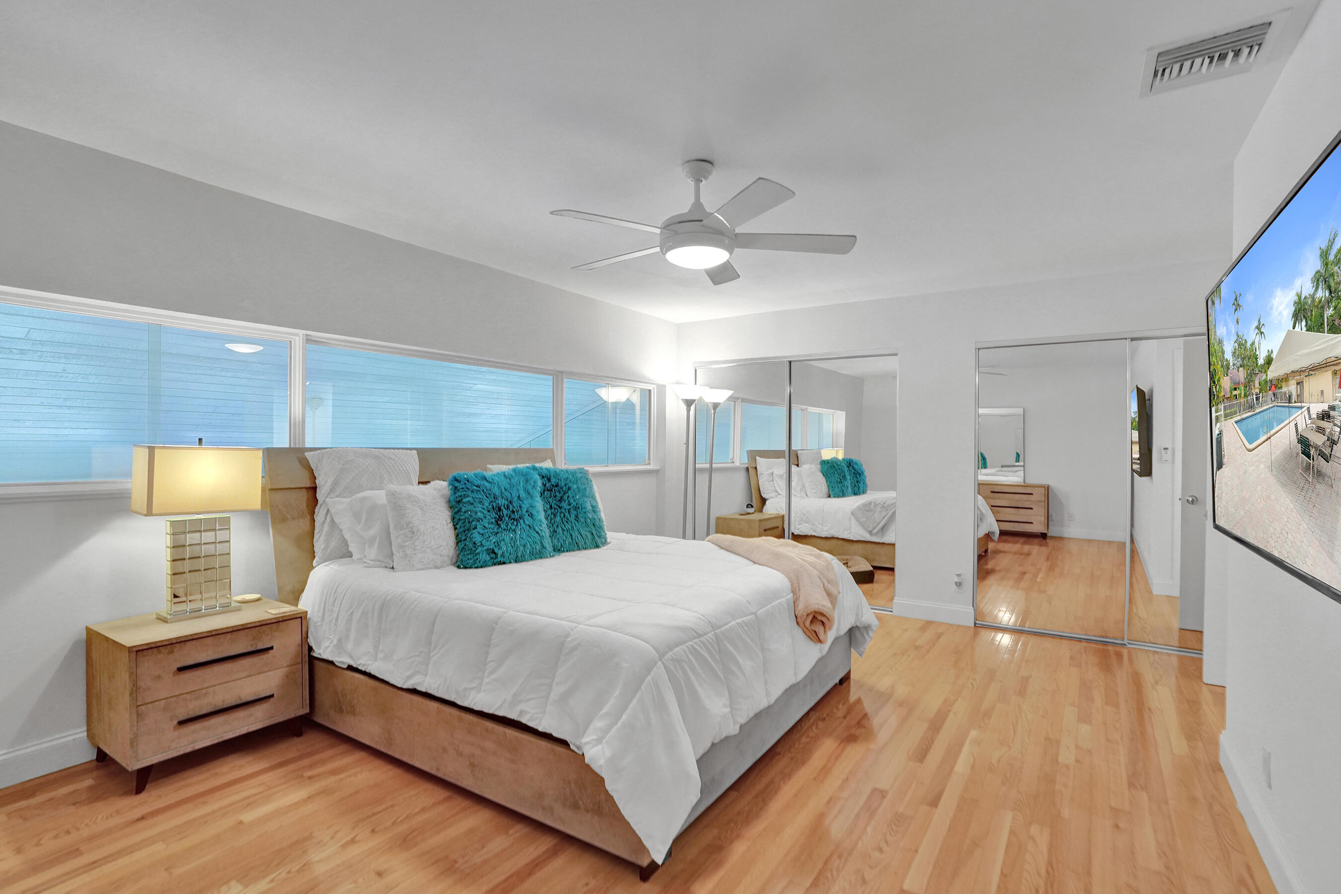 VILLAS OF PLANTATION - Residential