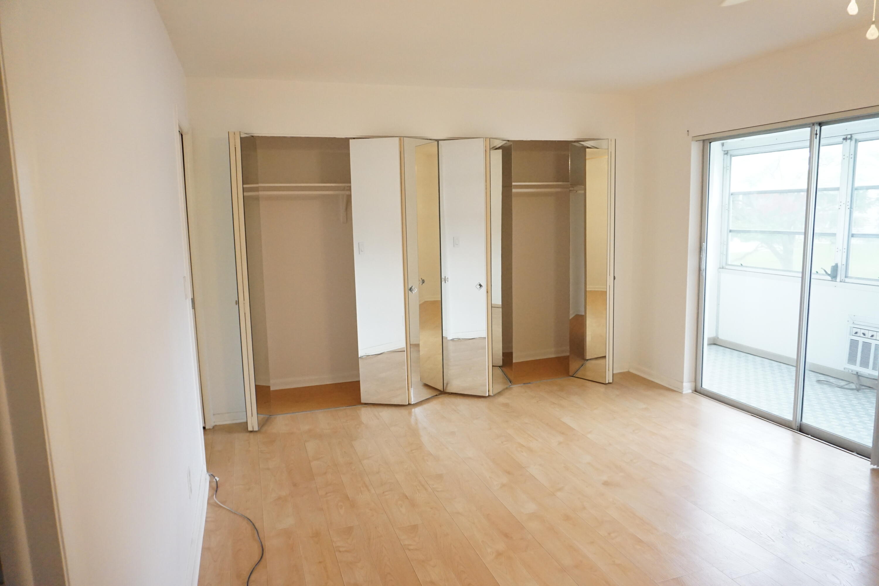 CENTURY VILLAGE- UPDATED CONDO +DISHWASHER & MICRO - Residential Lease