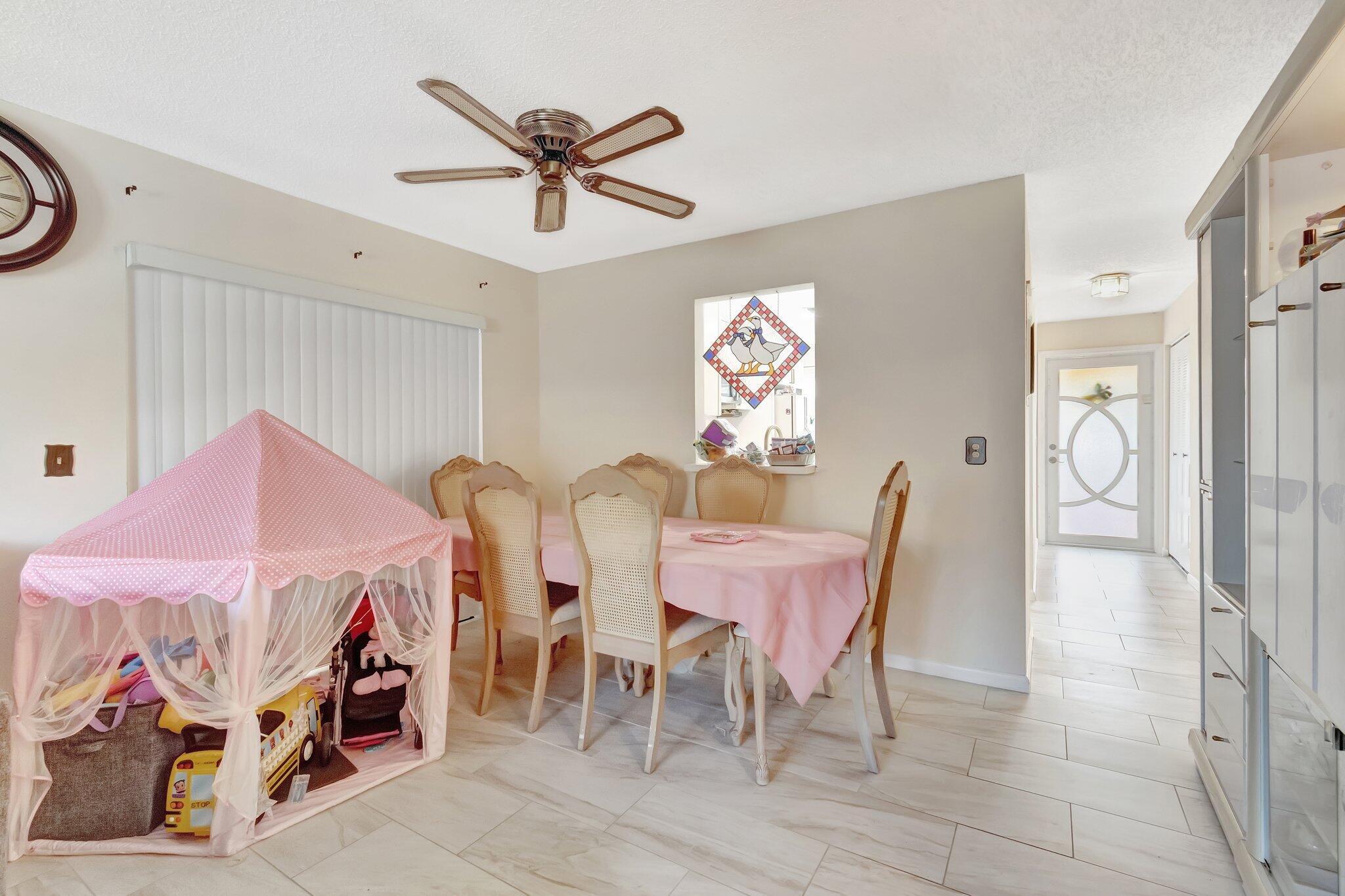 CAMELOT VILLAGE SEC 2 - Residential