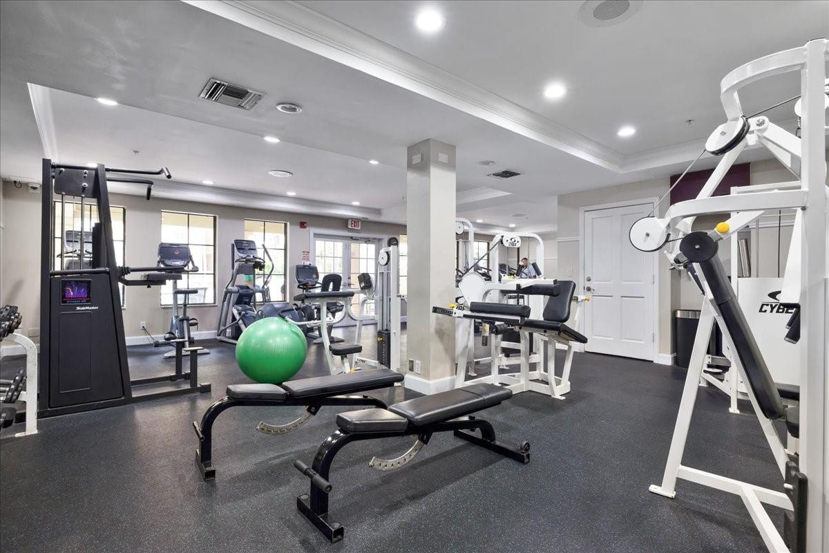 TOWER CONDO AT CITYPLACE - Residential Lease