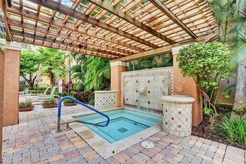 TOWER CONDO AT CITYPLACE - Residential Lease