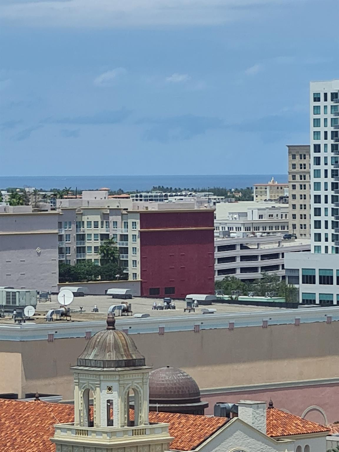 TOWER CONDO AT CITYPLACE - Residential Lease