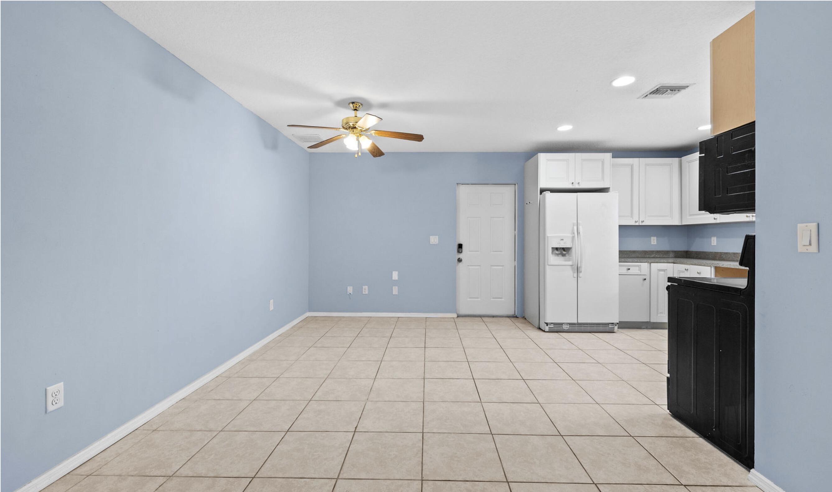 RIVER PARK-UNIT 4 - Residential Lease