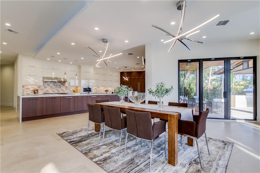 RIO VISTA ISLES - Residential