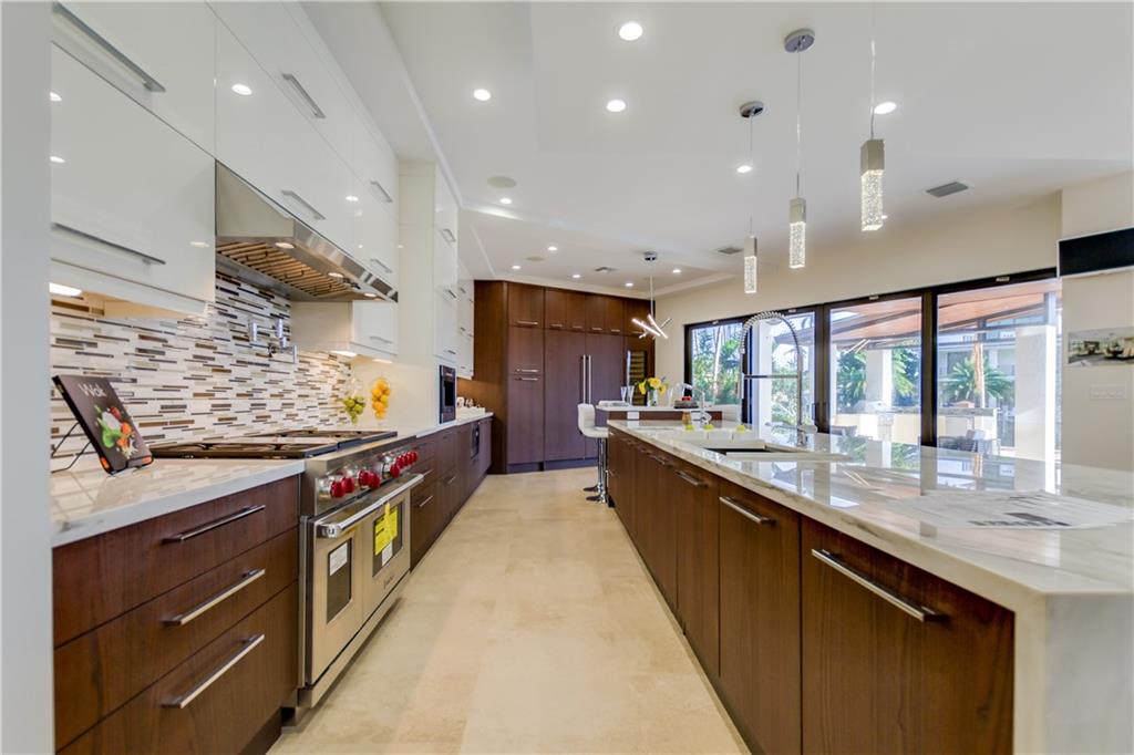 RIO VISTA ISLES - Residential