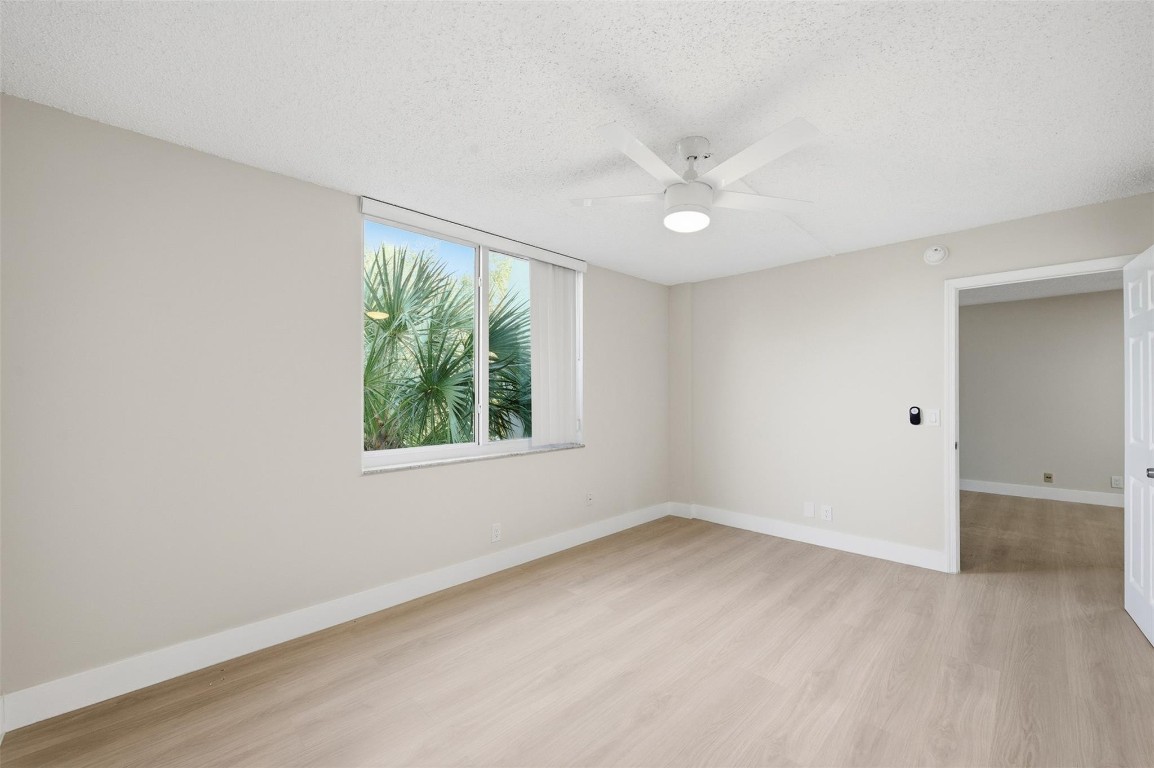 Pine Island Ridge Condo - Residential
