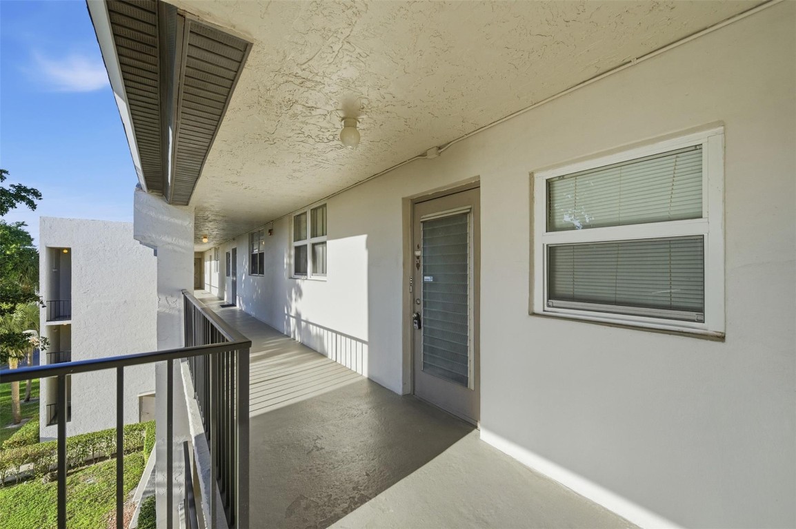 Pine Island Ridge Condo - Residential