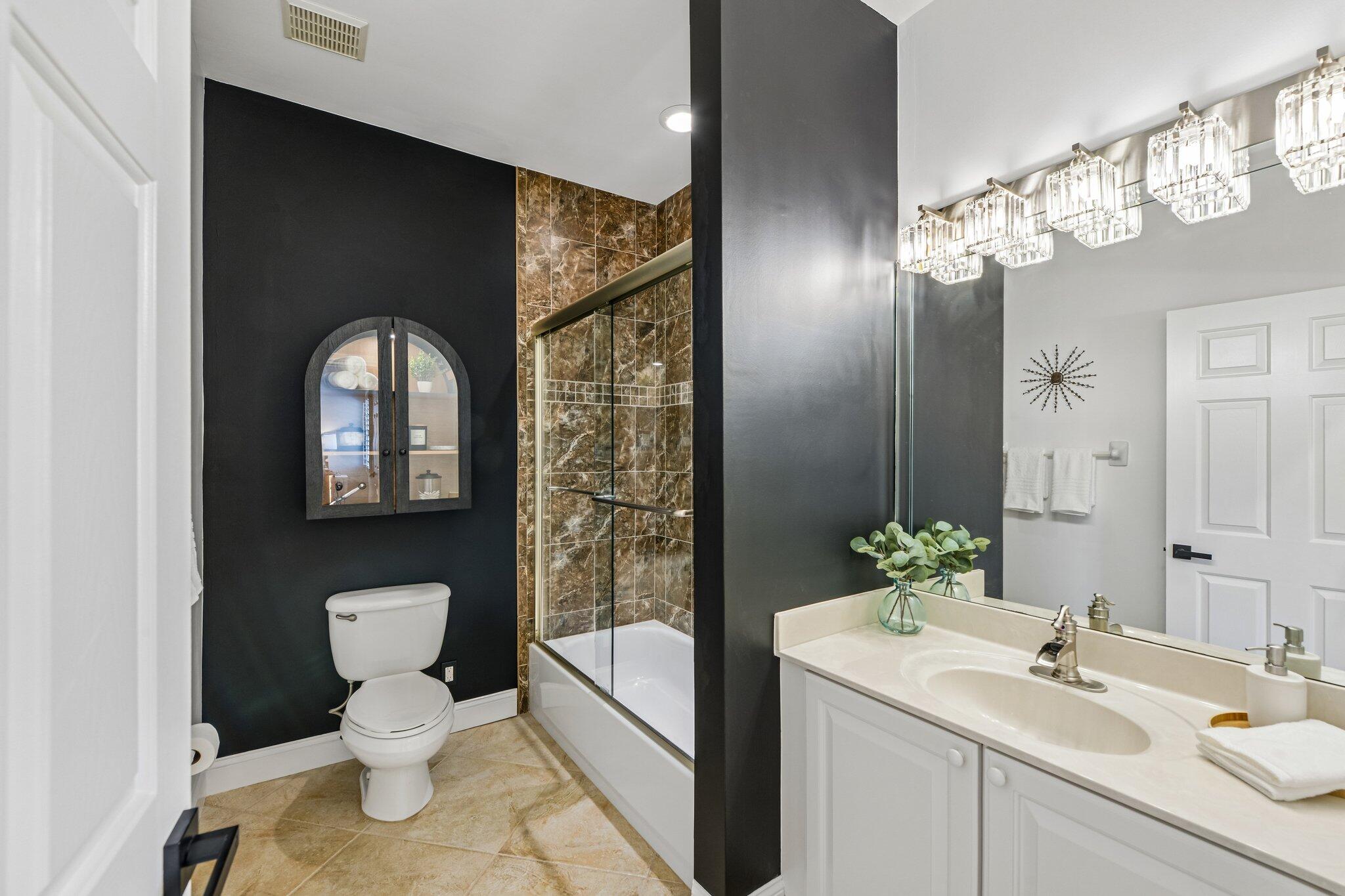 PALM AIRE OAKS COURSE ESTATES - Residential