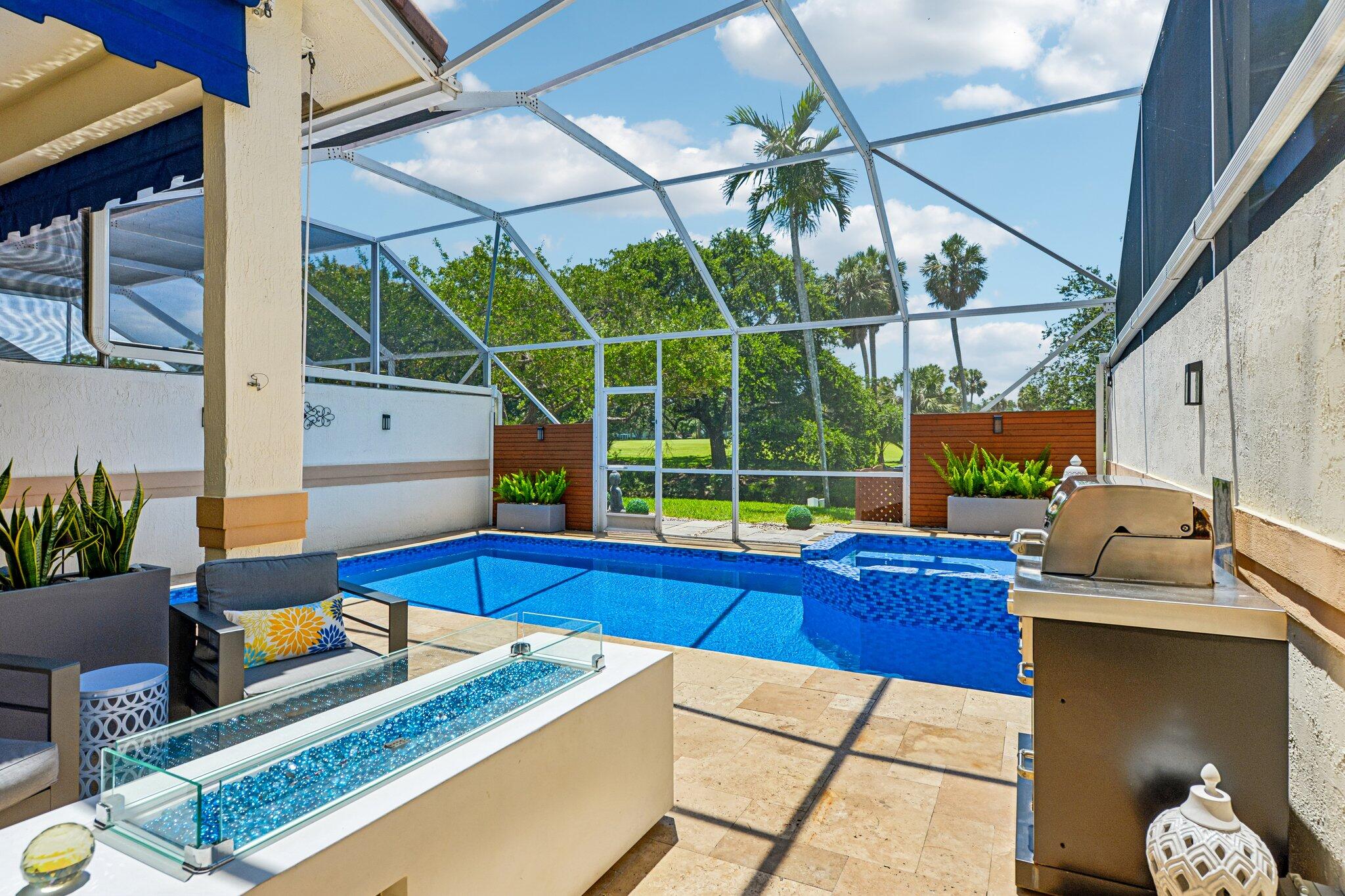 PALM AIRE OAKS COURSE ESTATES - Residential
