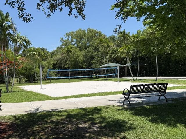 PALM AIRE OAKS COURSE ESTATES - Residential