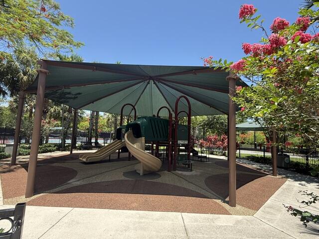 PALM AIRE OAKS COURSE ESTATES - Residential