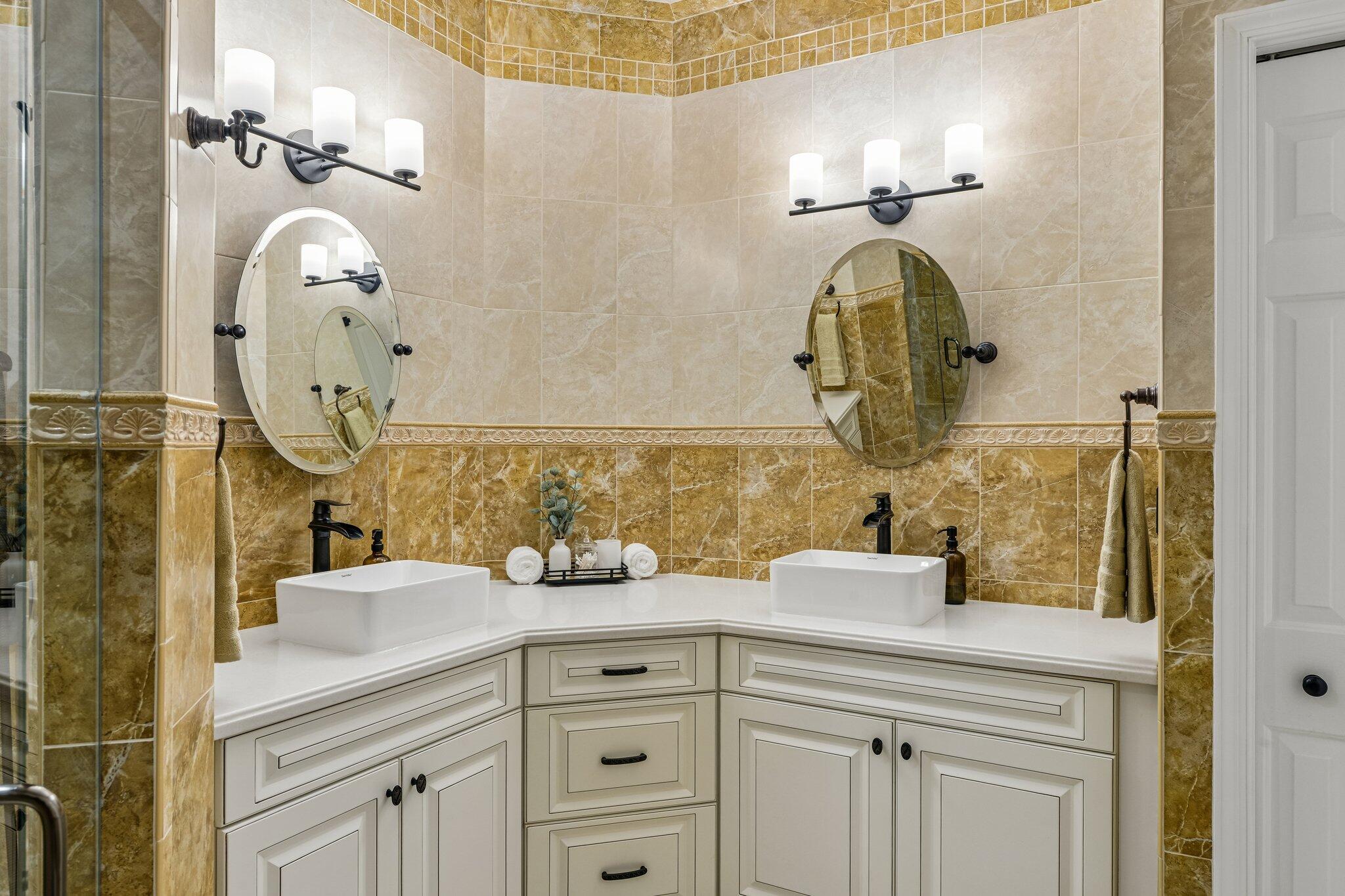 PALM AIRE OAKS COURSE ESTATES - Residential