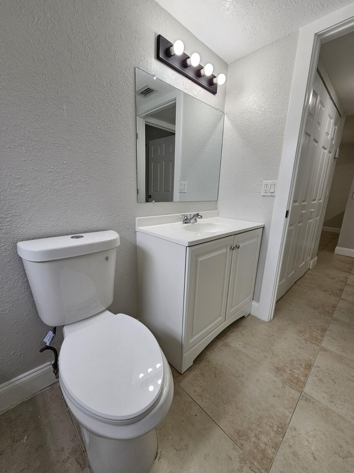 PALM BEACH PLACE CONDO - Residential Lease