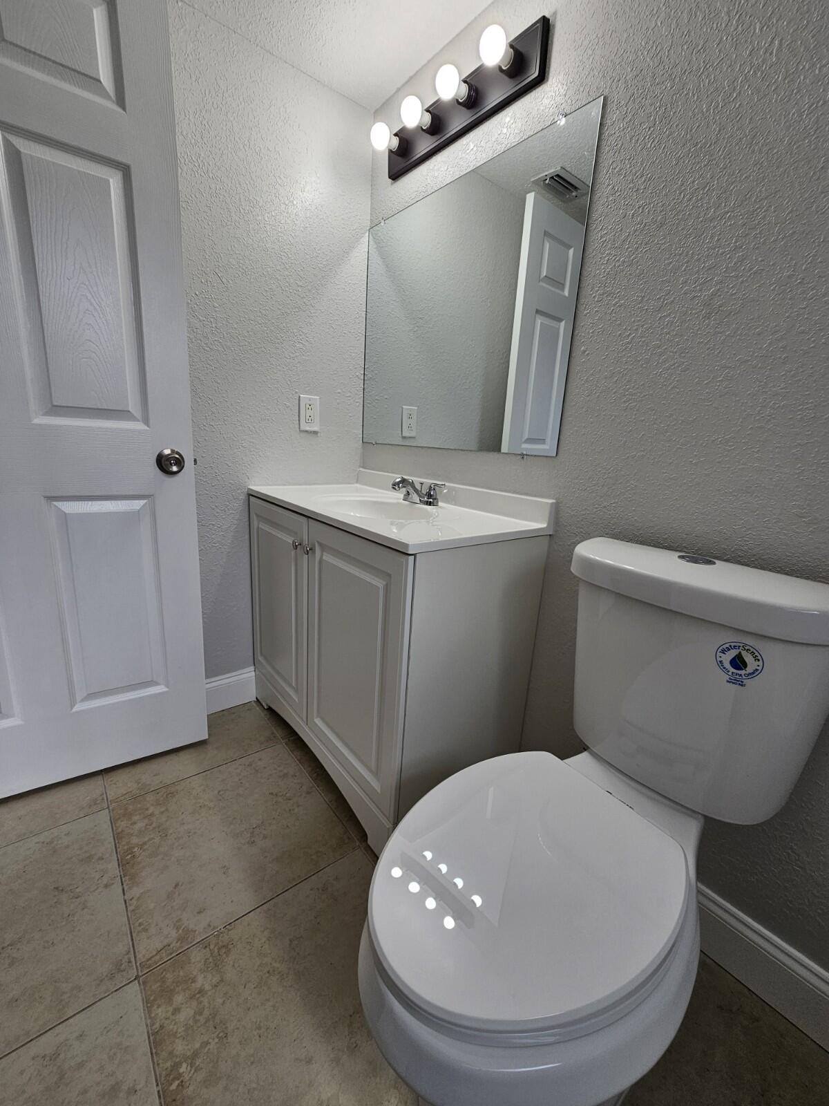 PALM BEACH PLACE CONDO - Residential Lease