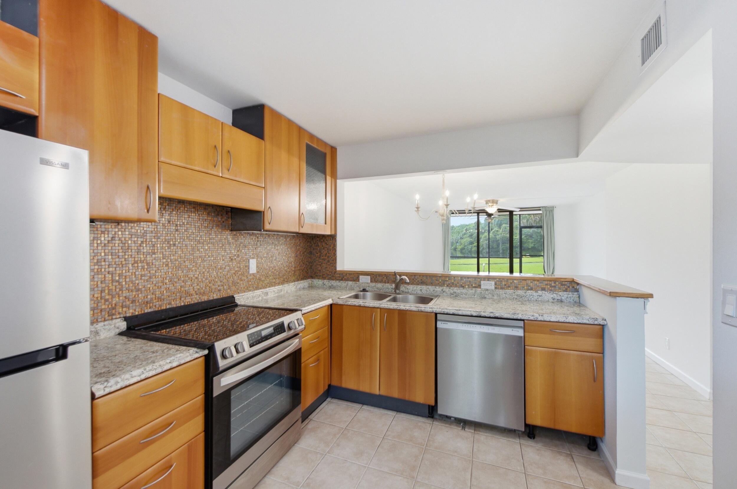 TRADEWINDS C CONDO - Residential
