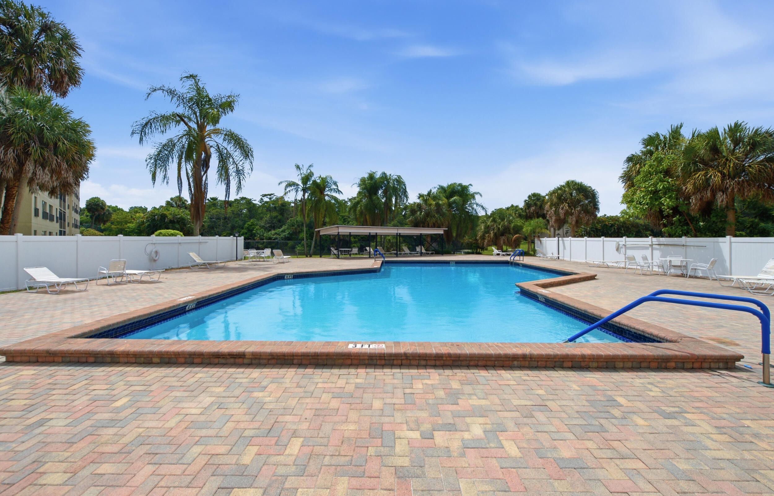 TRADEWINDS C CONDO - Residential
